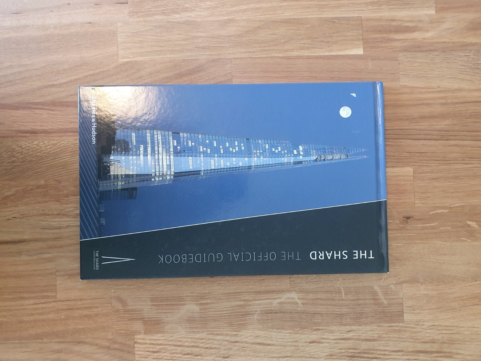 The Shard: The Official Guidebook - Architectuur, Ophalen of Verzenden, Zo goed als nieuw, Architectuur algemeen, James & Hudson
