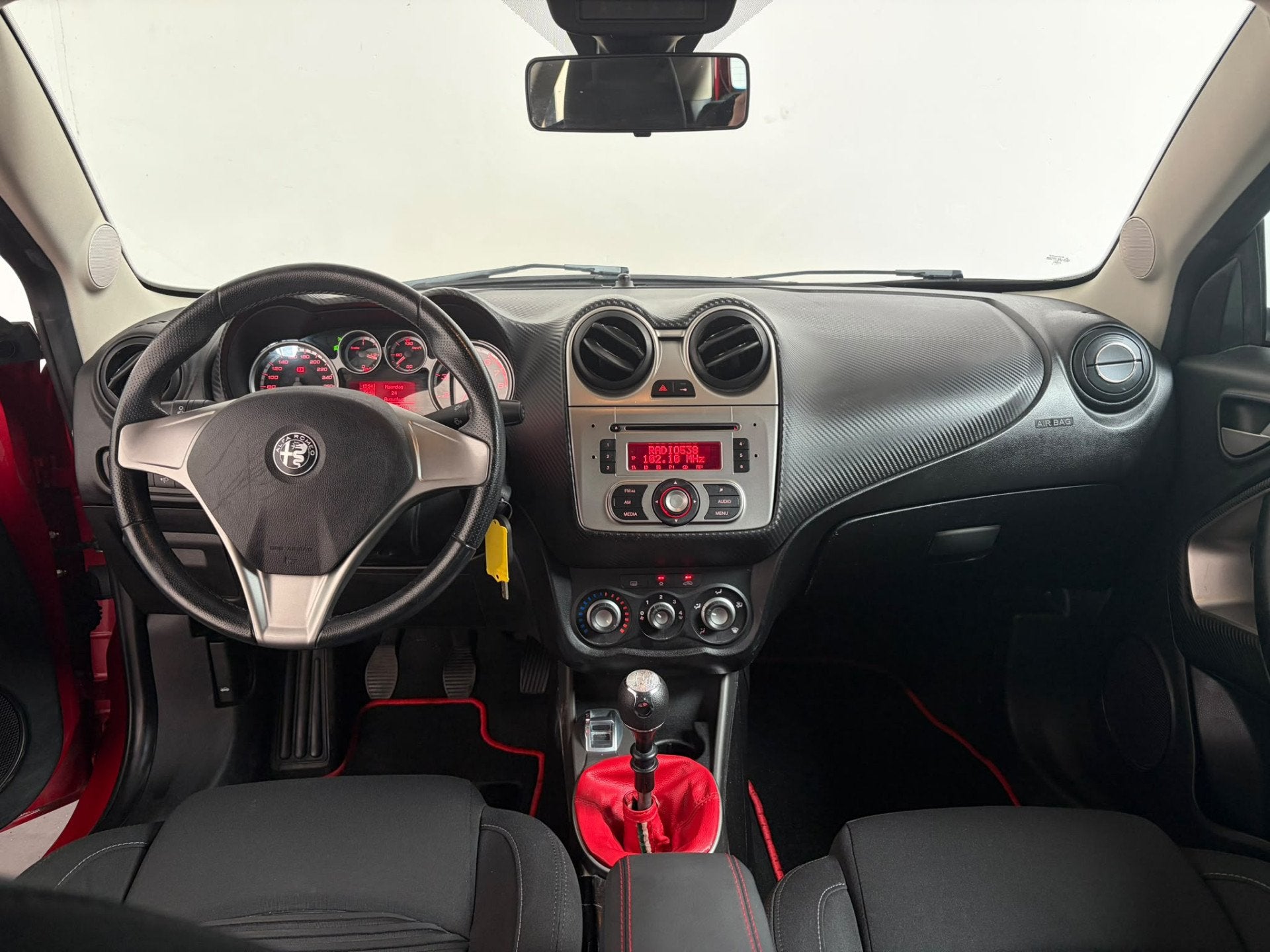 Alfa Romeo MiTo 1.4 T Distinctive (bj 2013), Auto's, Alfa Romeo, Voorwielaandrijving, Euro 5, 135 pk, Gebruikt