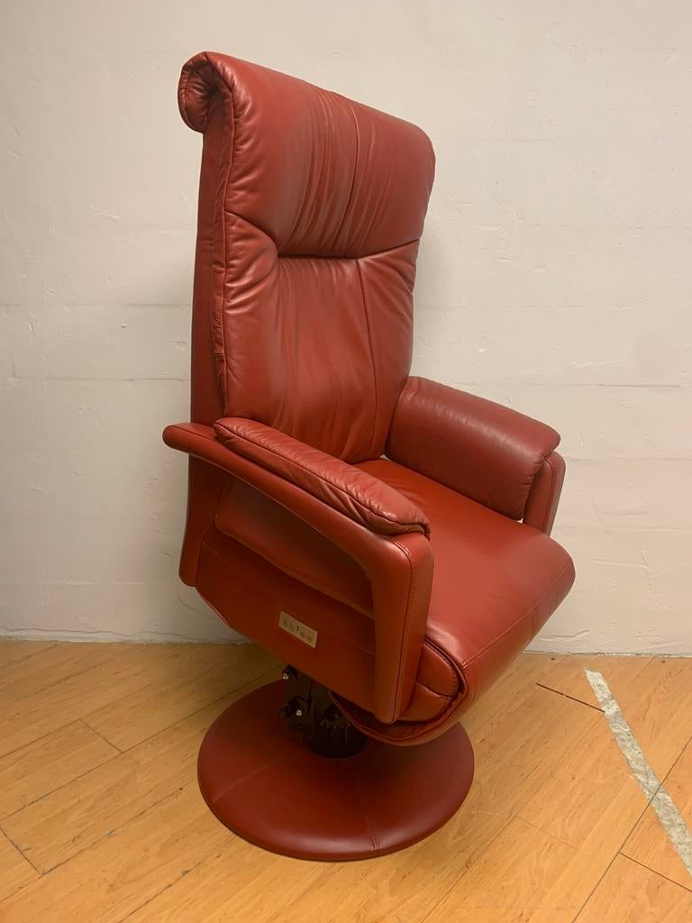 Relax fauteuil, sta op stoel, prominent. Met USB en op Accu, Ophalen, Zo goed als nieuw, Leer, 50 tot 75 cm