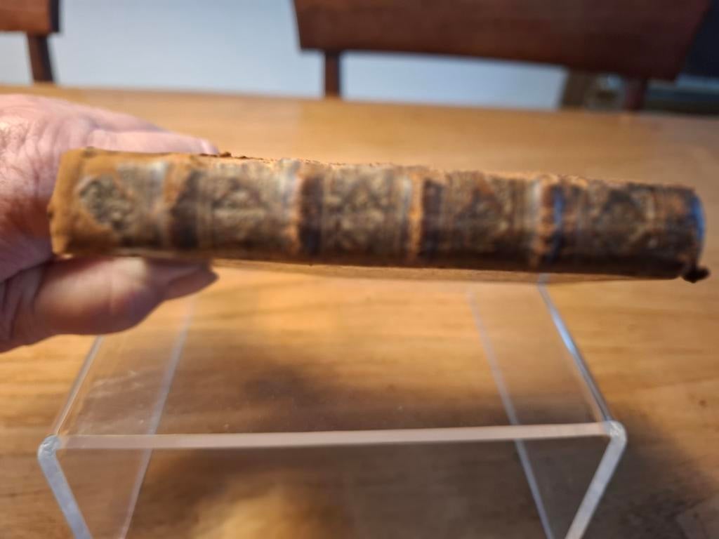 Antiek boekje 1709(jan)1712(dec)prentje per maand., Verzenden, Gelezen