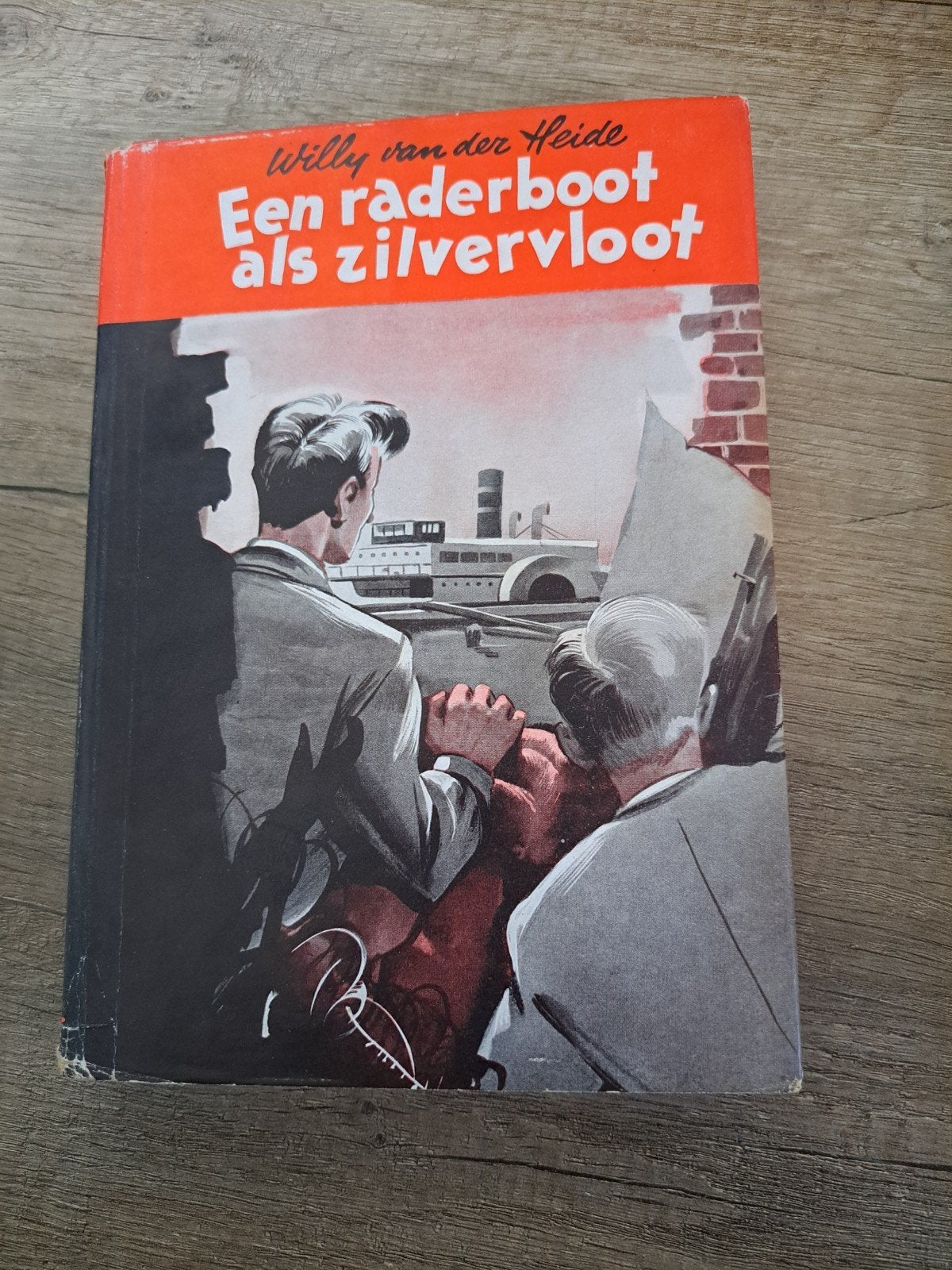 Een Raderboot als Zilvervloot - Willy van der Heide, Boeken, Ophalen of Verzenden, Gelezen, Willy van der Heide