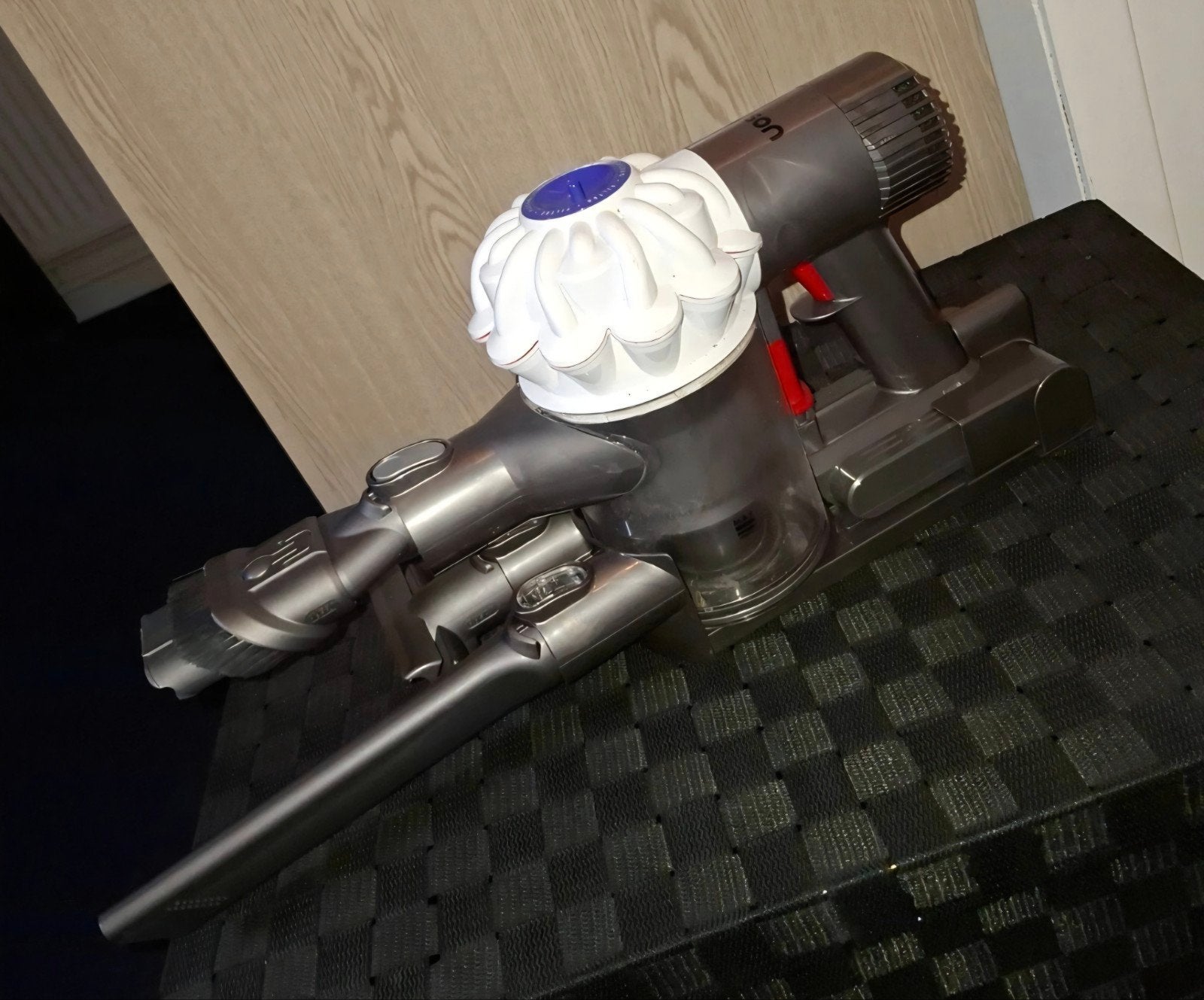 Dyson V6 Steelstofzuiger (geen oplader), Gebruikt, Draadloos, Ophalen of Verzenden, Dyson