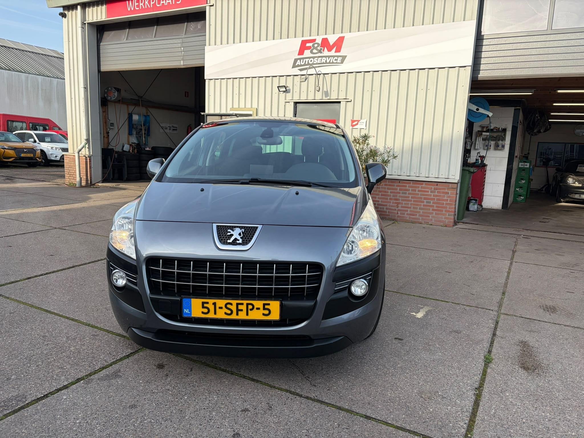 Peugeot 3008 1.6 VTi ST Clima, cruise, navi, pano, trekhaak, Auto's, Voorwielaandrijving, Stof, Gebruikt, 4 cilinders