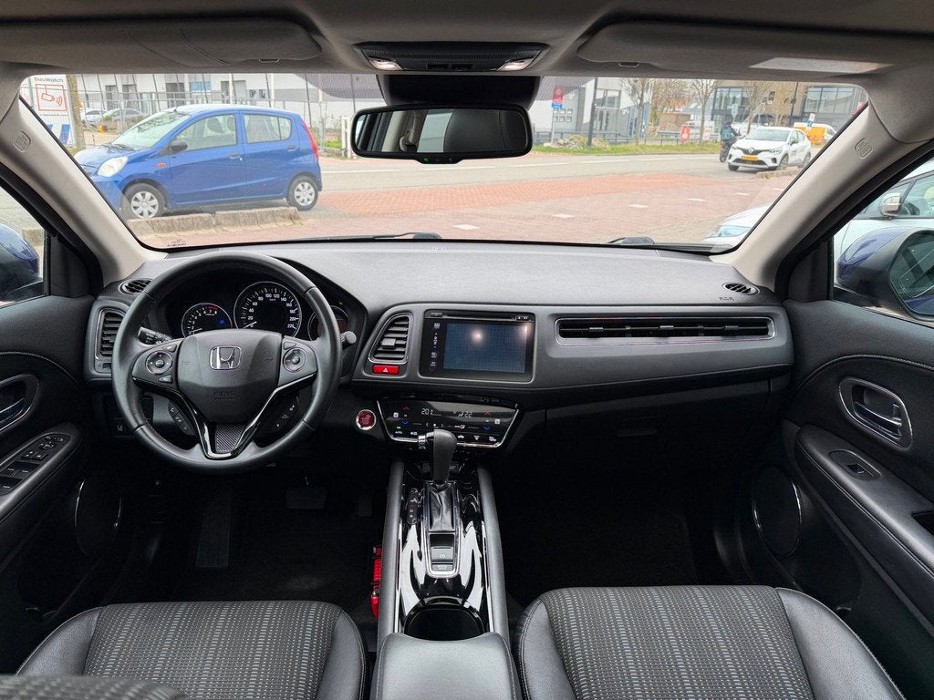 Honda HR-V 1.5 i-VTEC Executive AUT|Cruise|NAV|CAM|PANORAMA, Auto's, Honda, 12 maanden, Euro 6, Blauw, Origineel Nederlands