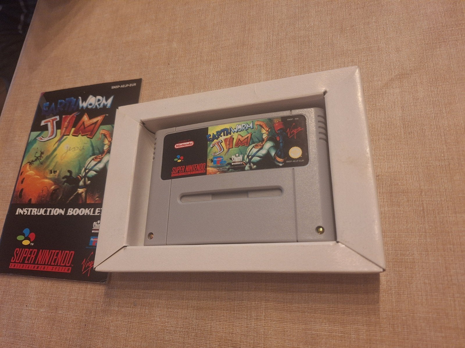Earthworm Jim SNES Compleet in Doos (CIB) - Klassieker!, Spelcomputers en Games, Ophalen of Verzenden