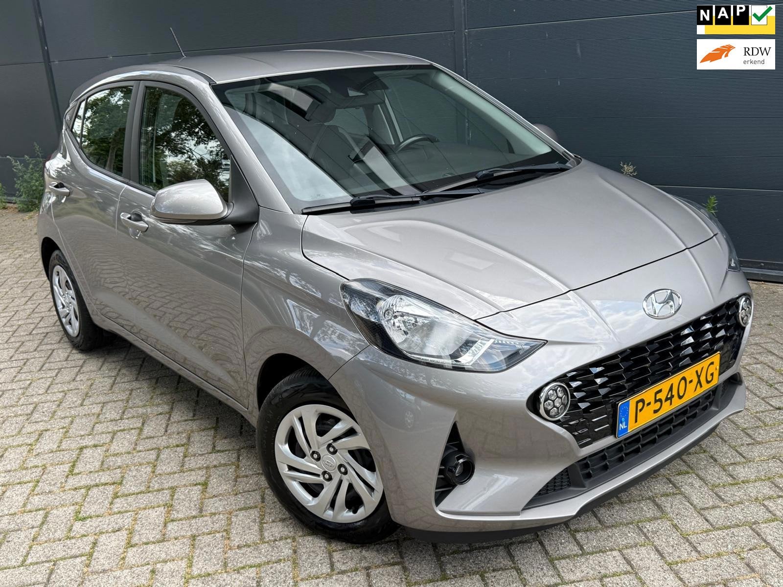 Hyundai I10 1.0 Comfort/Carplay/Navi/Cruise/Airco, Auto's, Hyundai, Voorwielaandrijving, Dealer onderhouden, Gebruikt, 899 kg