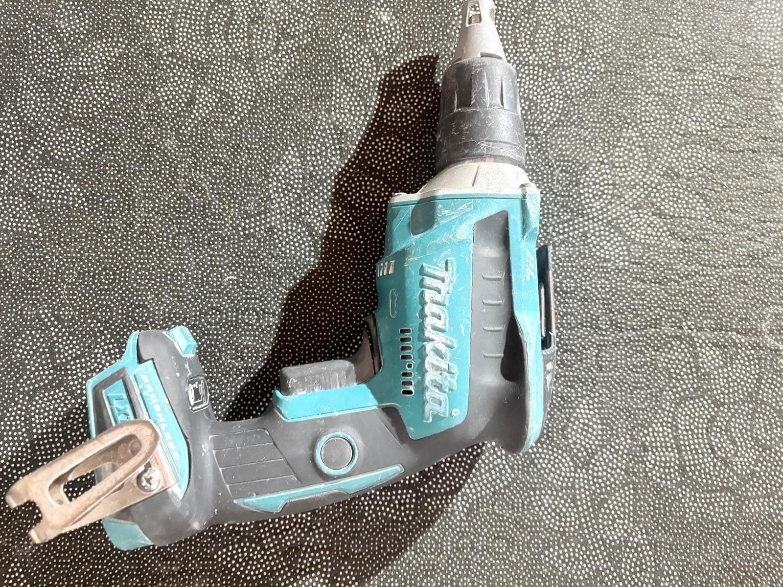 Makita Schroefmachine - Gebruikt maar in goede staat, Gebruikt, Variabele snelheid, Ophalen of Verzenden, Boor- en Schroefmachine