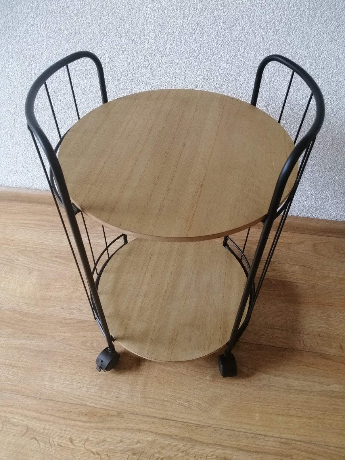 Rond bijzettafeltje op wieltjes - 35x58 cm, Huis en Inrichting, Tafels | Bijzettafels, Minder dan 55 cm, Gebruikt, Rond, Hout