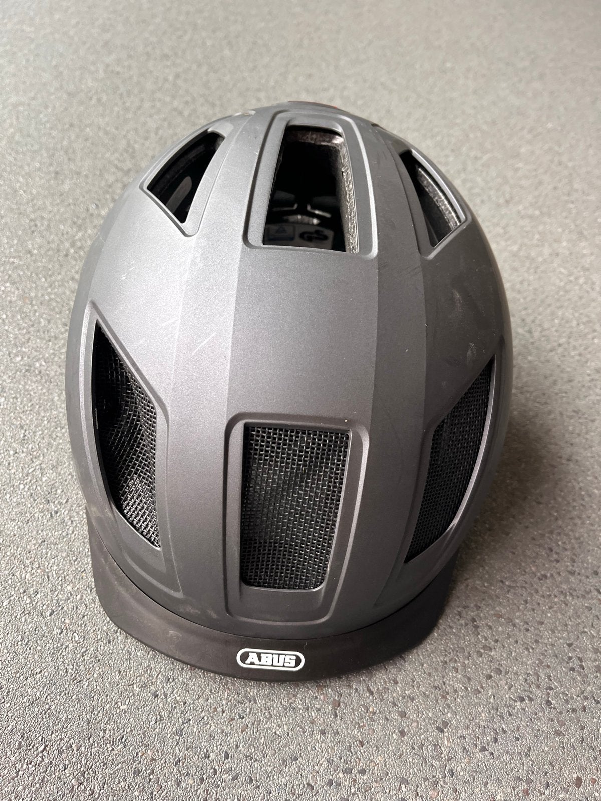 ABUS Fietshelm XL met ingebouwd lampje - Zo goed als nieuw, Ophalen of Verzenden, Zo goed als nieuw, XL, Heer of Dame