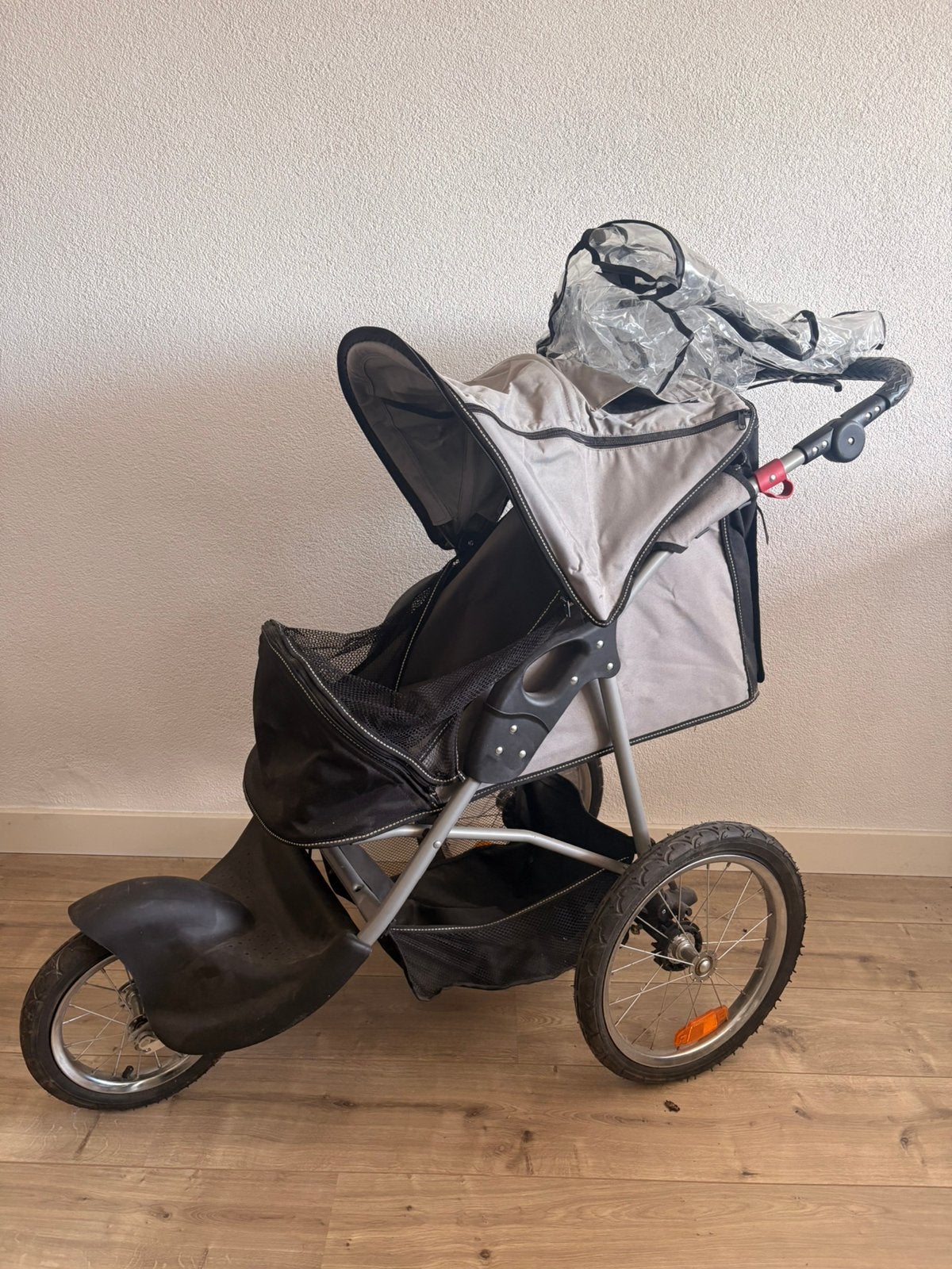 Hondenbuggy met regenhoes, Ophalen, Zo goed als nieuw