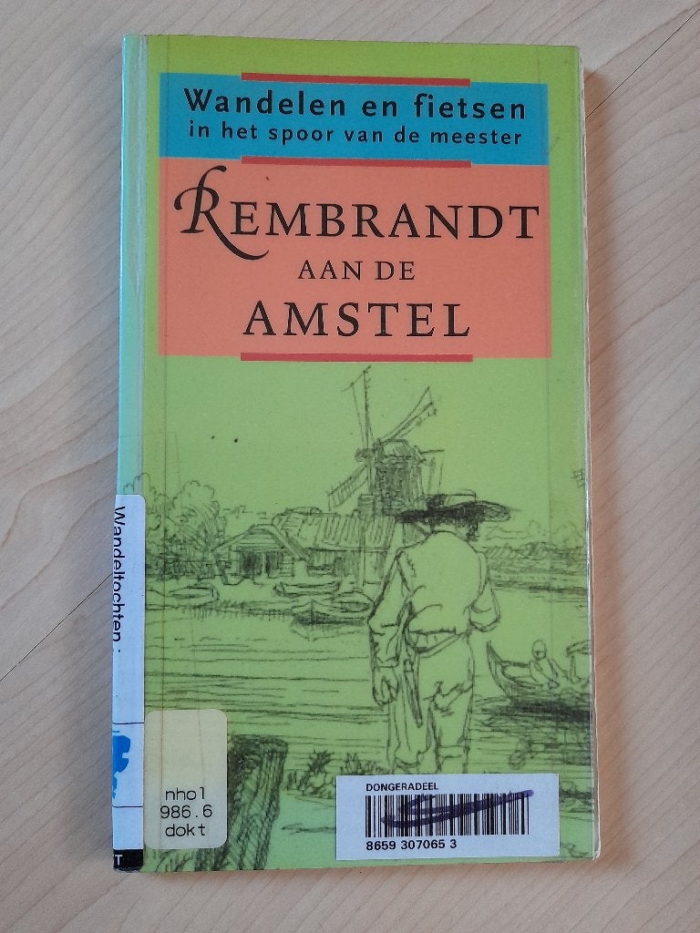 WANDELEN EN FIETSEN IN HET SPOOR REMBRANDT AAN DE AMSTEL, Ophalen of Verzenden, Gelezen, Overige onderwerpen
