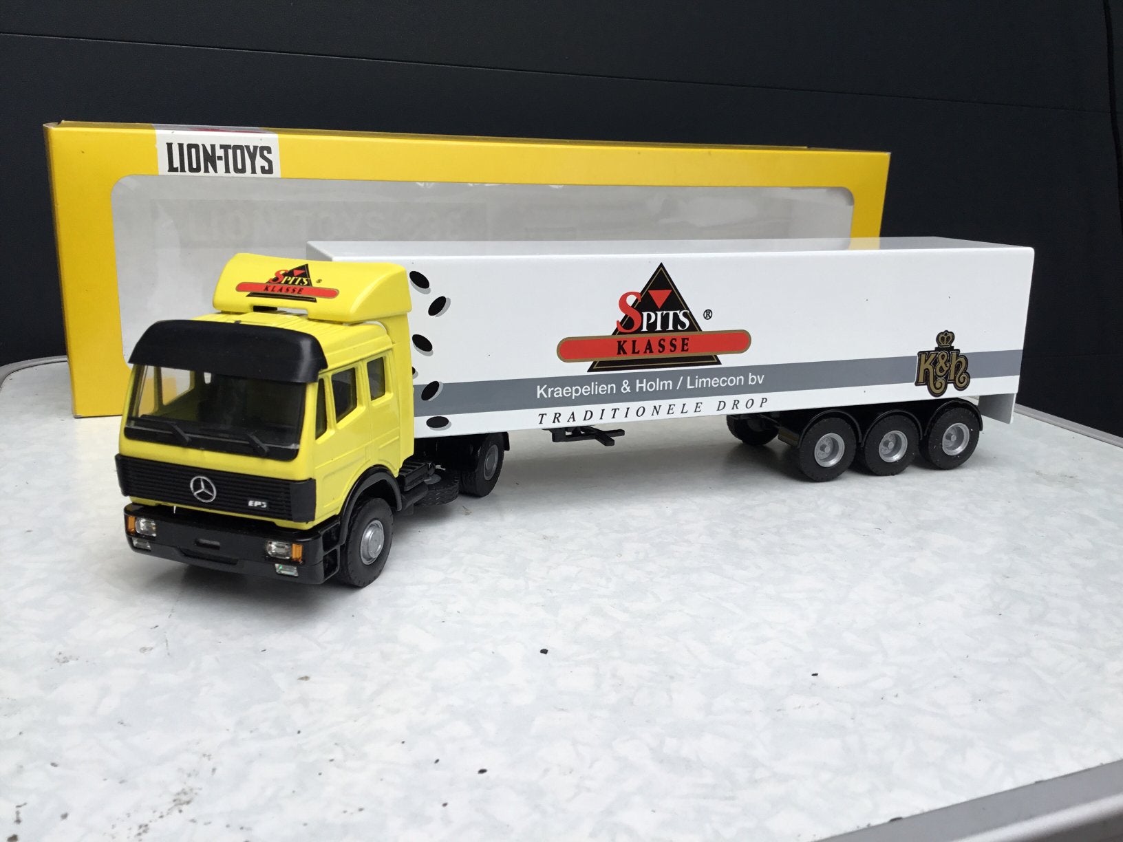 Lion Toys Mercedes EPS Spits  Drop, Ophalen of Verzenden, Zo goed als nieuw, Bus of Vrachtwagen, Lion Toys