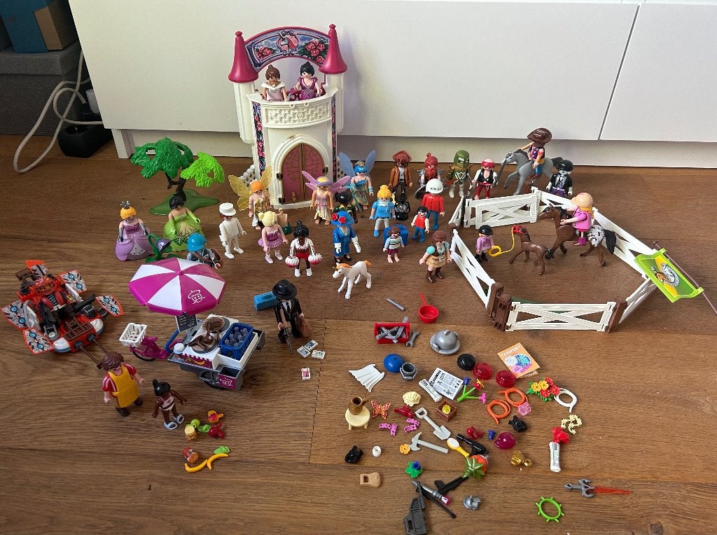 PLAYMOBIL grote speelset I poppetjes kasteel manege, Gebruikt, Losse onderdelen, Ophalen of Verzenden, City life