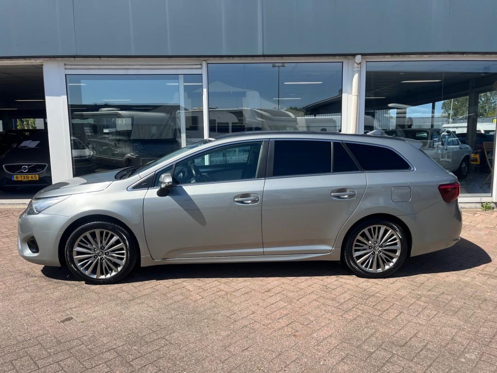 Toyota AVENSIS Touring Sports 1.8 VVT-i Lease Pro, Voorwielaandrijving, 15 km/l, 4 cilinders, Handgeschakeld