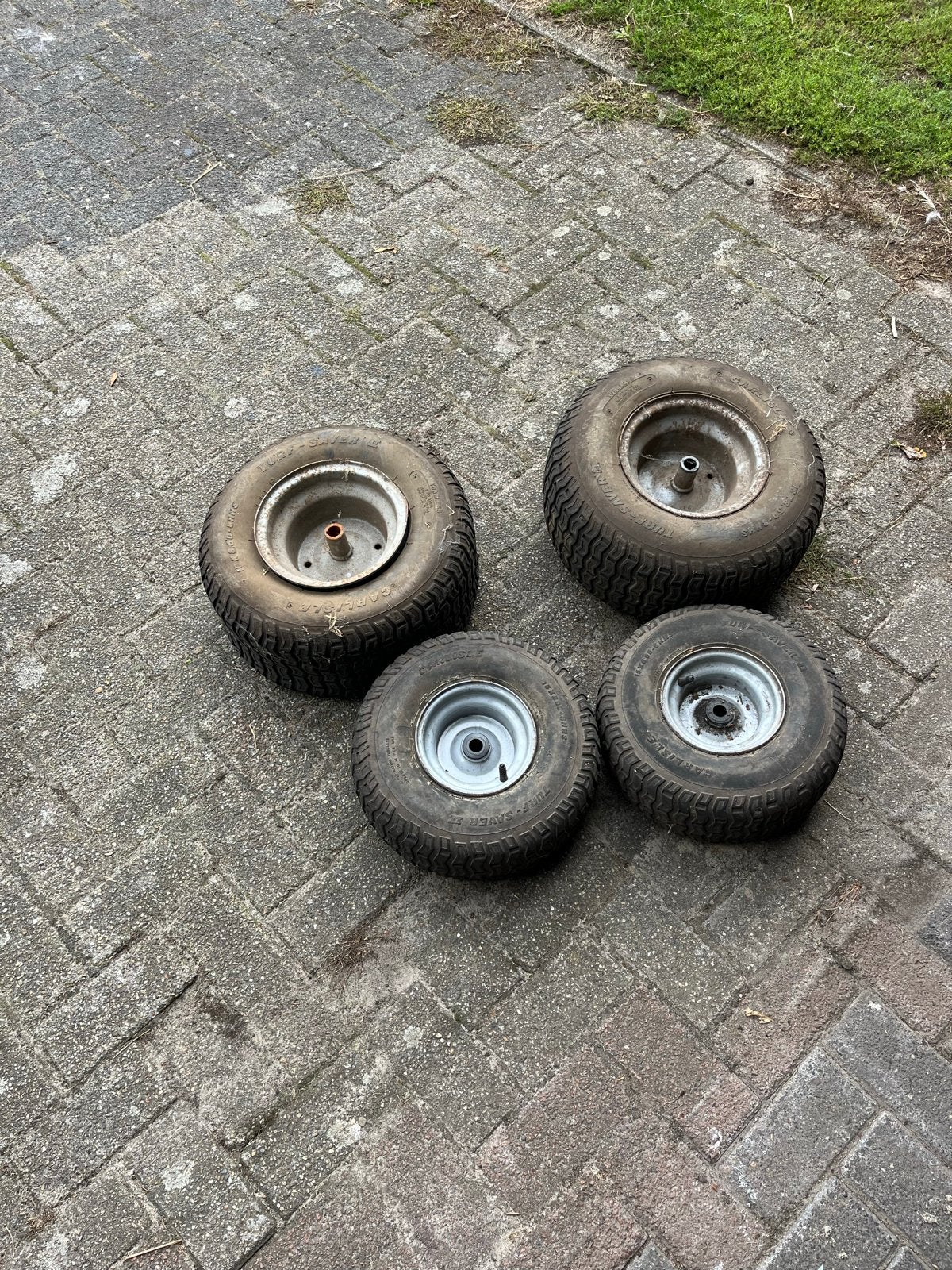 Grasmaaier banden - Set van 4, Ophalen, Gebruikt