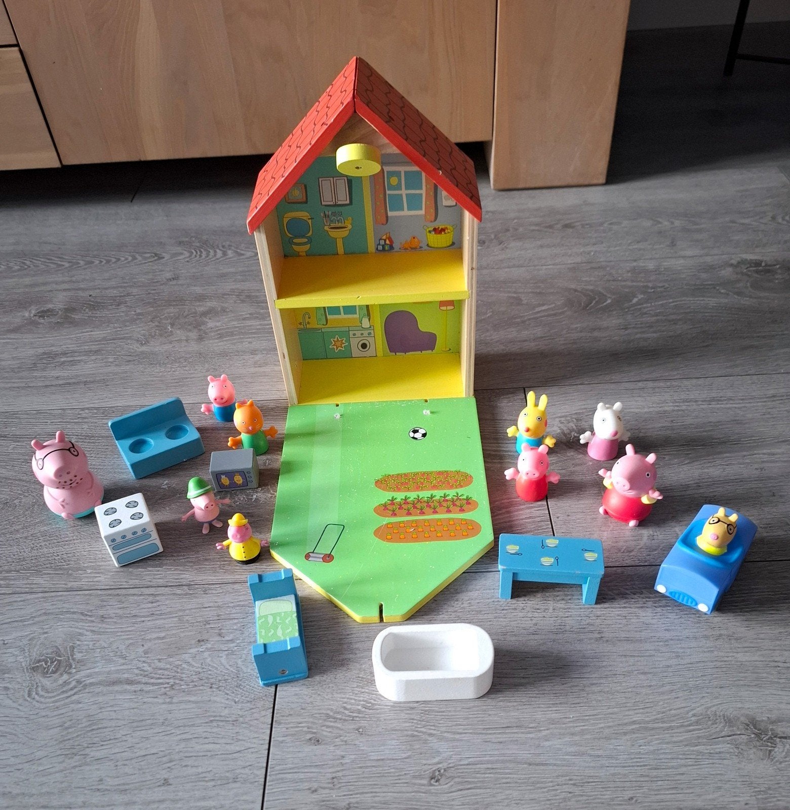 peppa pig huis hout en extra poppetjes, Kinderen en Baby's, Ophalen of Verzenden