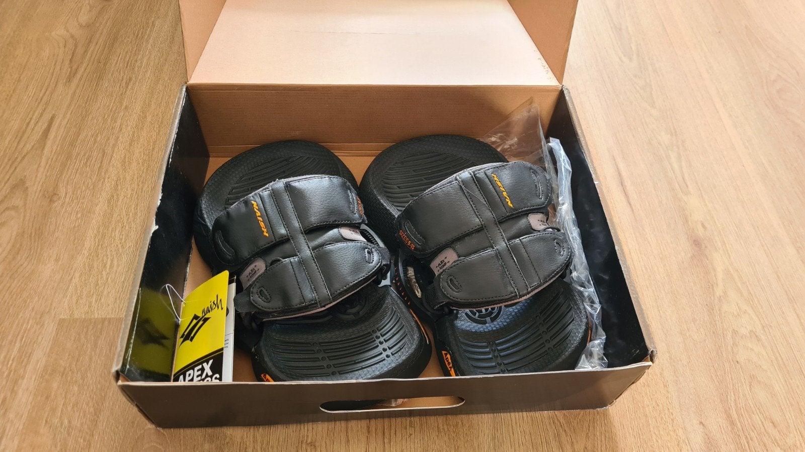 naish apex bindingen L / XL 9-15  pads kiteboard, Watersport en Boten, Kitesurfen, Twintip, Ophalen of Verzenden, Zo goed als nieuw