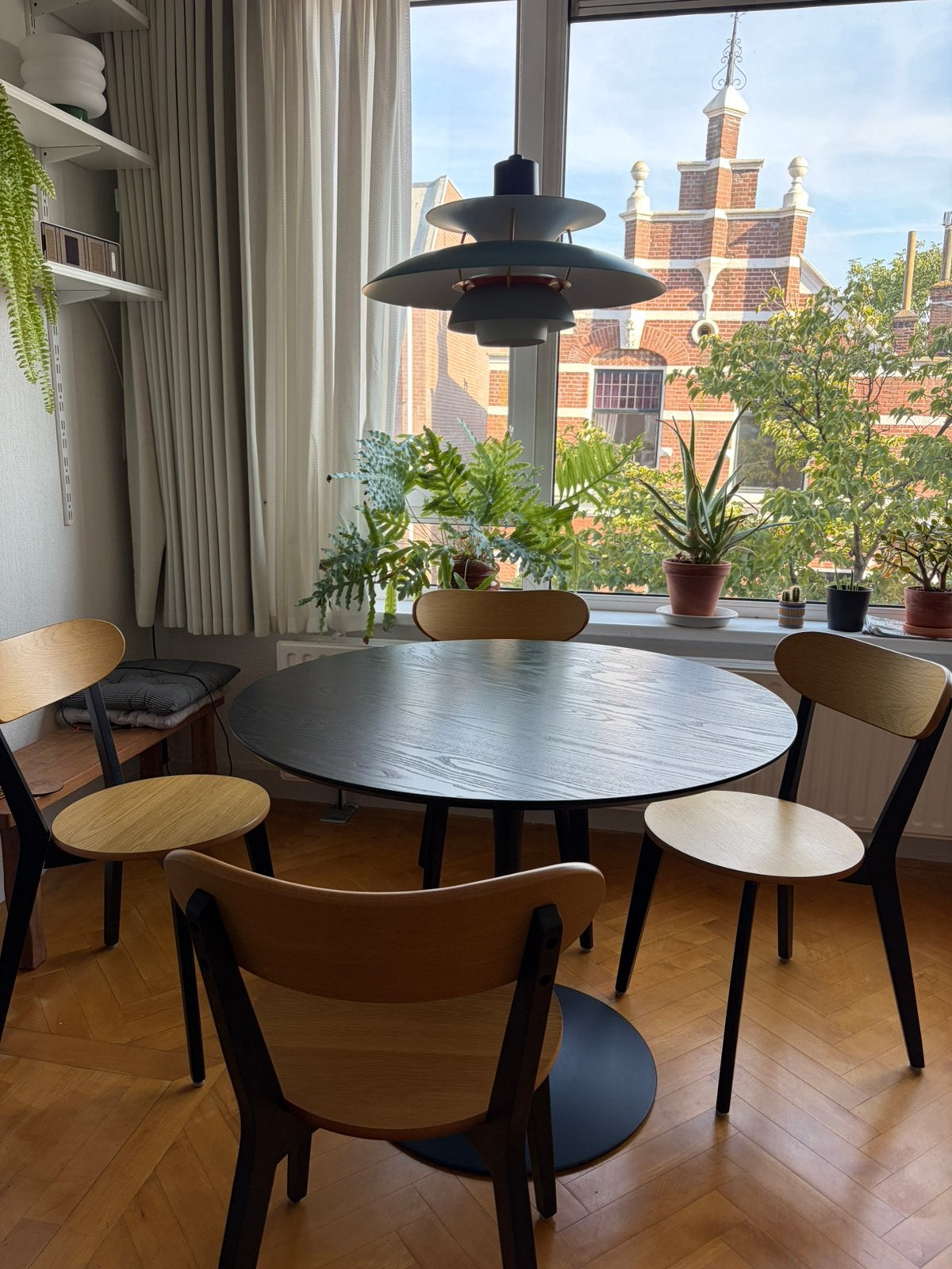 Set van 4 eetkamerstoelen zwart/eiken, Huis en Inrichting, Gebruikt, Zwart, Ophalen of Verzenden, Vier