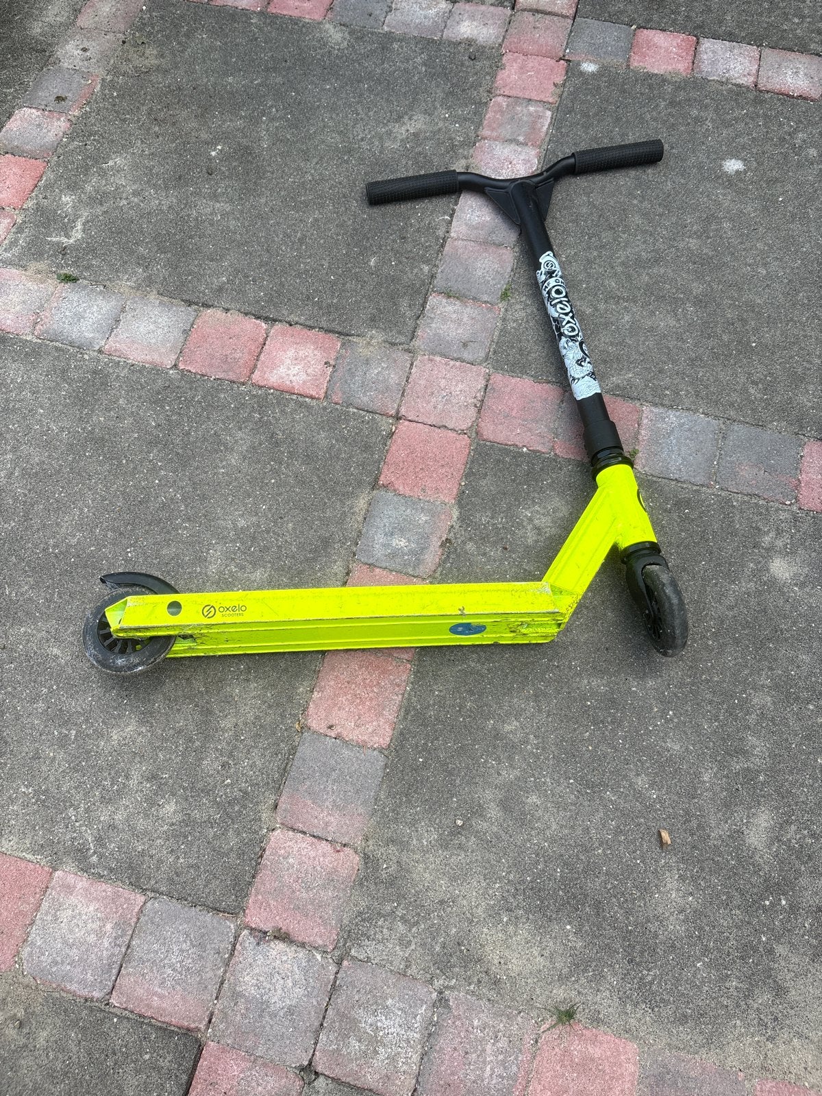 Oxelo stuntstep - Neon geel, Fietsen en Brommers, Ophalen, Gebruikt, Gewone step
