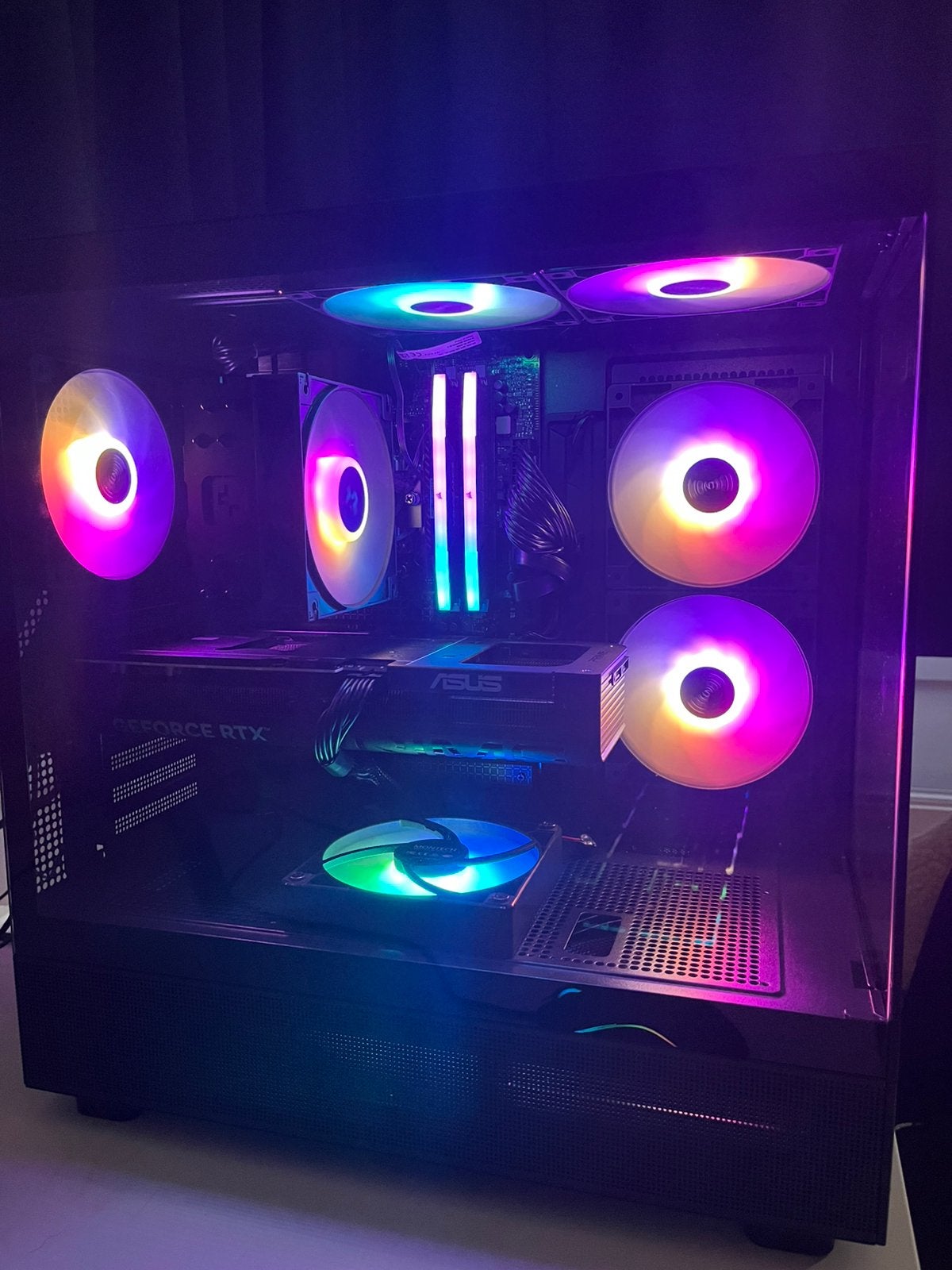 Gaming pc - rtx 5070 - 32 gb ddr5 ram, Computers en Software, Ophalen, Zo goed als nieuw, Gaming, SSD
