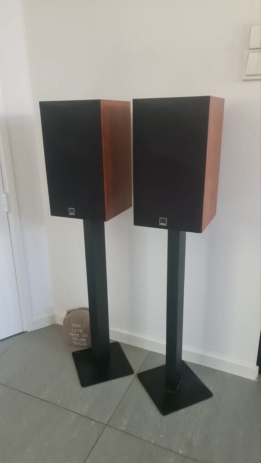 Dali Blue 2002, Zo goed als nieuw, 120 watt of meer, Front, Rear of Stereo speakers, Ophalen