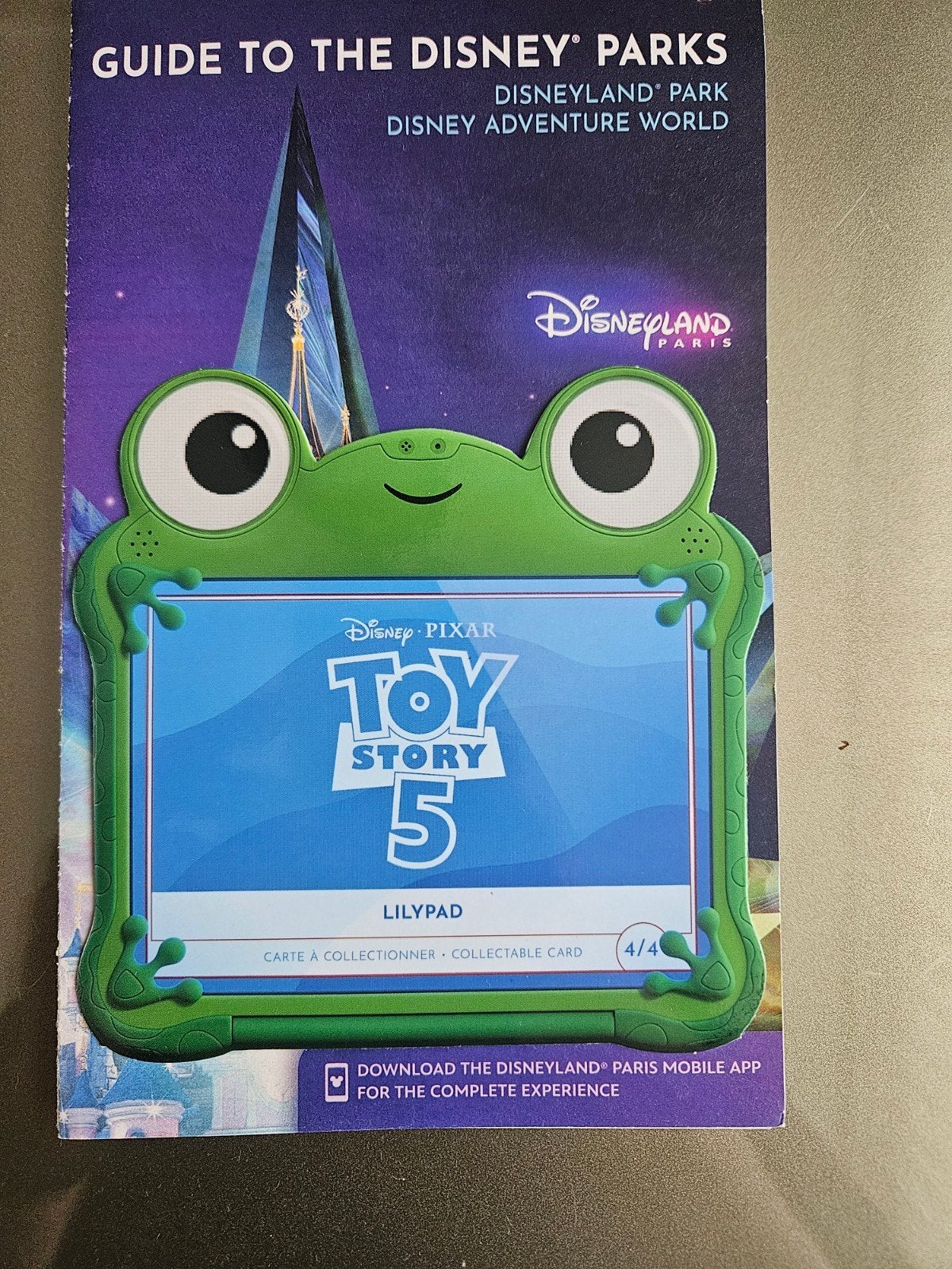 Lilypad Disneyland Parijs Kaart Toy Story 5, Verzamelen, Disney, Ophalen of Verzenden, Overige figuren, Zo goed als nieuw, Papier, Kaart of Schrift