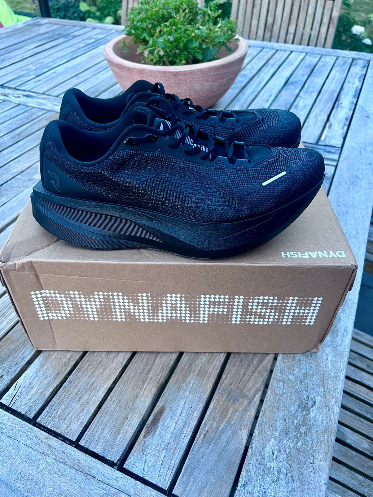 Dynafish xiaonian maat 43 uk 9,5 usa 10, Sport en Fitness, Loopsport en Atletiek, Overige merken, Hardloopschoenen, Nieuw, Ophalen of Verzenden