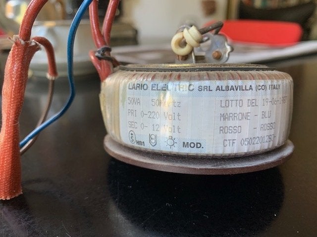 GEZOCHT: Plafond-Transformator, 220V naar 12V, Overige fittingen, Ophalen of Verzenden, Industrieel, Kunststof