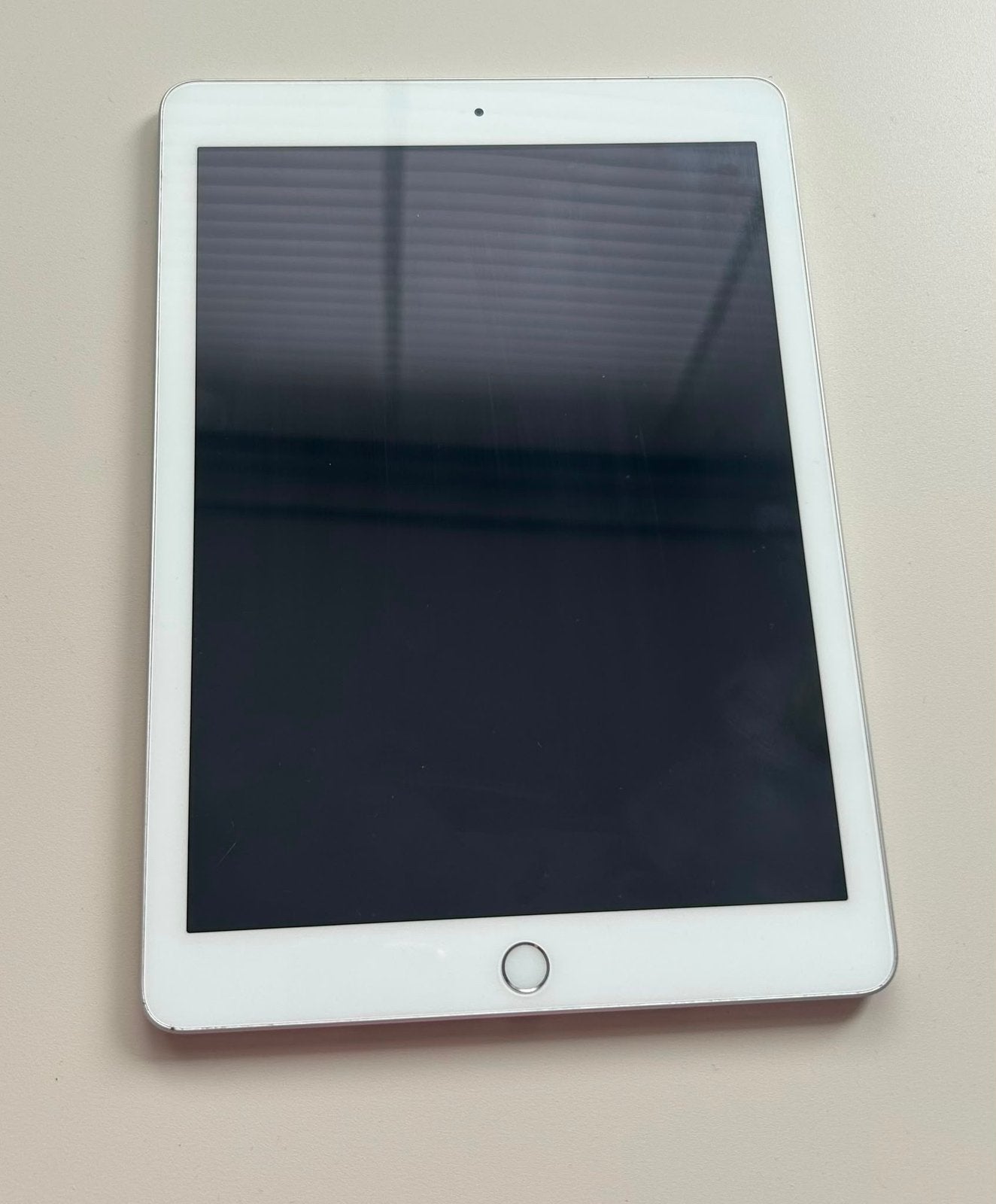 Apple Ipad 5e generatie (2017) 128GB wifi, Computers en Software, Apple iPads, 10 inch, Gebruikt, Apple iPad, Wit