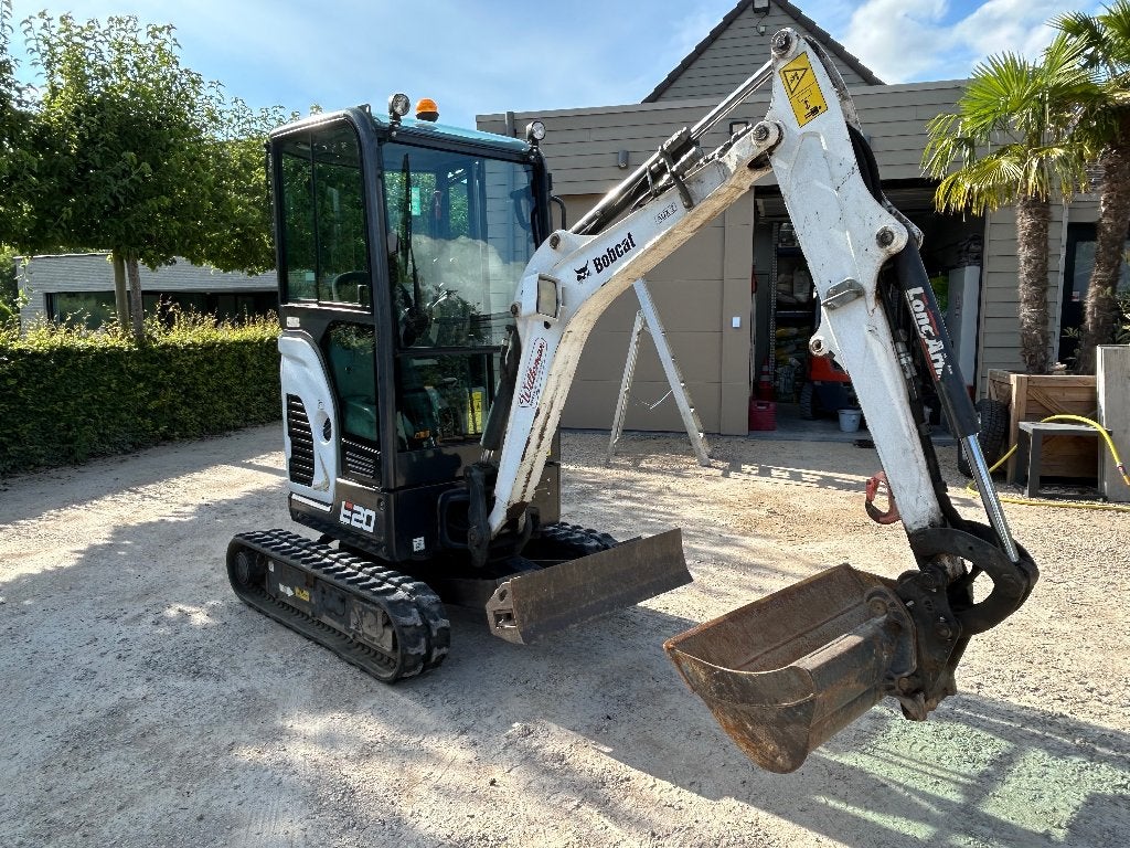 Bobcat E20 minigraver (binnendraaier) te koop, Ophalen, Graafmachine