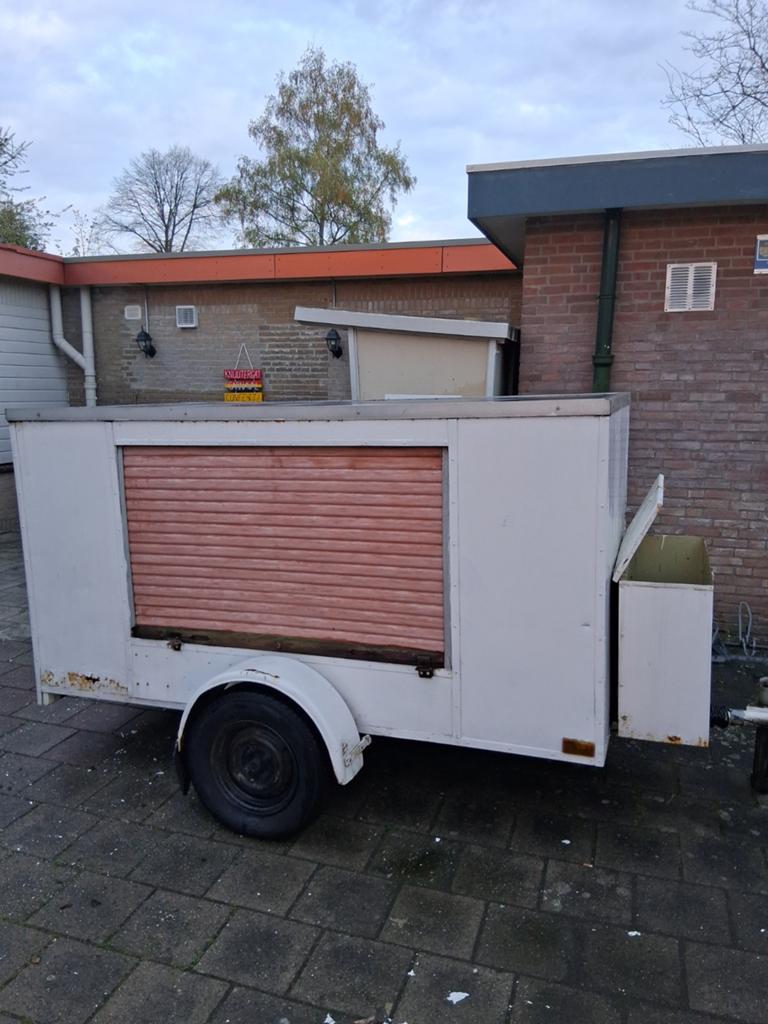 Aanhanger te koop, Ophalen
