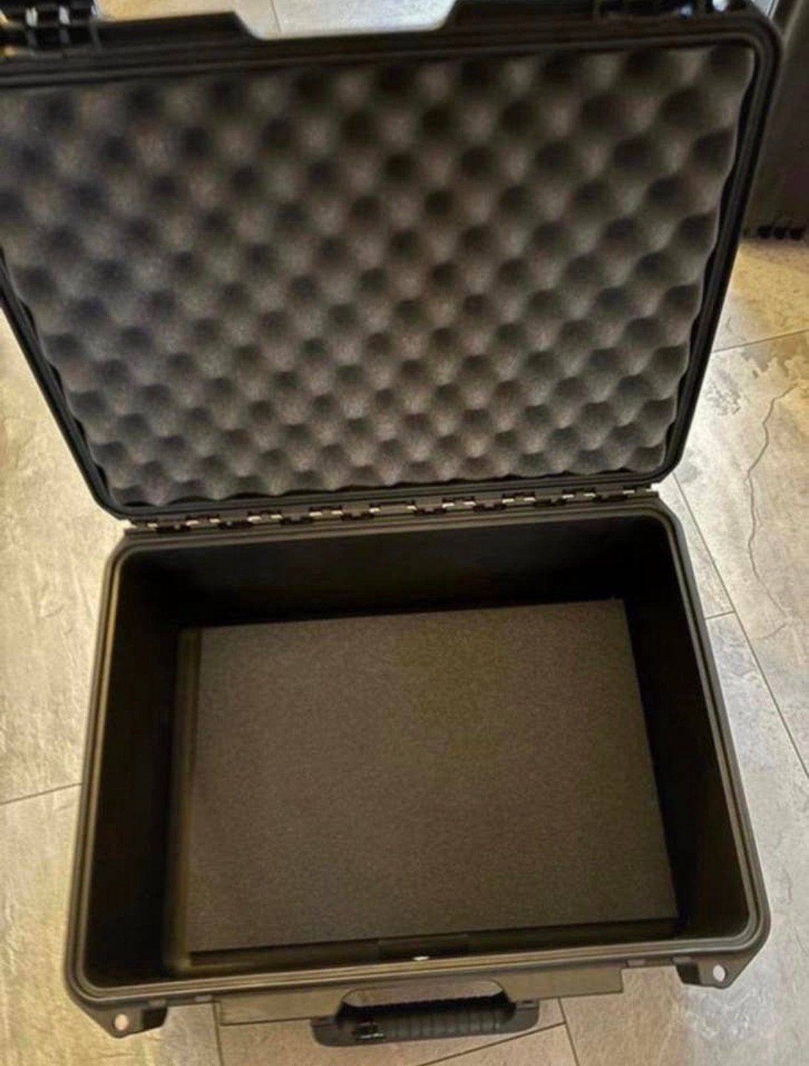 2450 peli case koffer, Verzenden, Zo goed als nieuw, Overige instrumenten