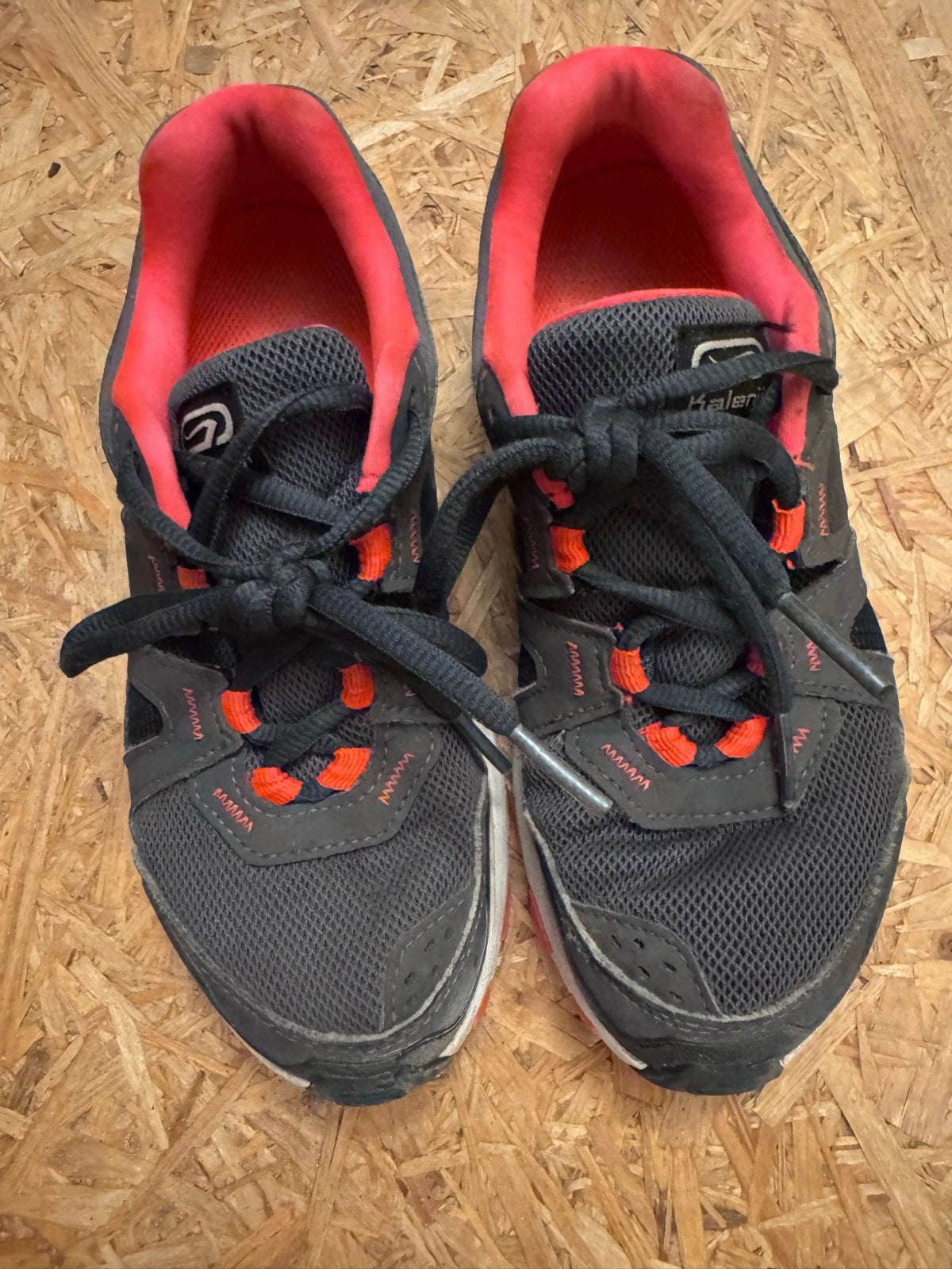 Kalenji hardloopschoenen - Grijs/Oranje, Ophalen, Gebruikt, Jongen of Meisje, Sportschoenen