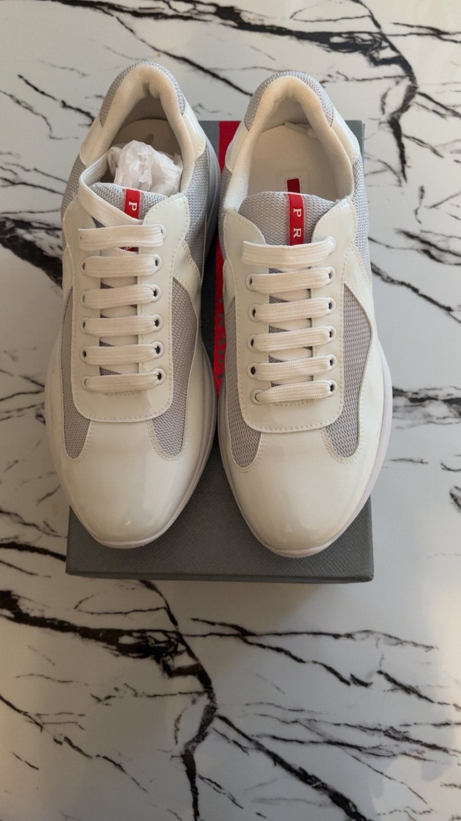 Prada cups maat 43 wit, Ophalen of Verzenden, Zo goed als nieuw, Schoenen