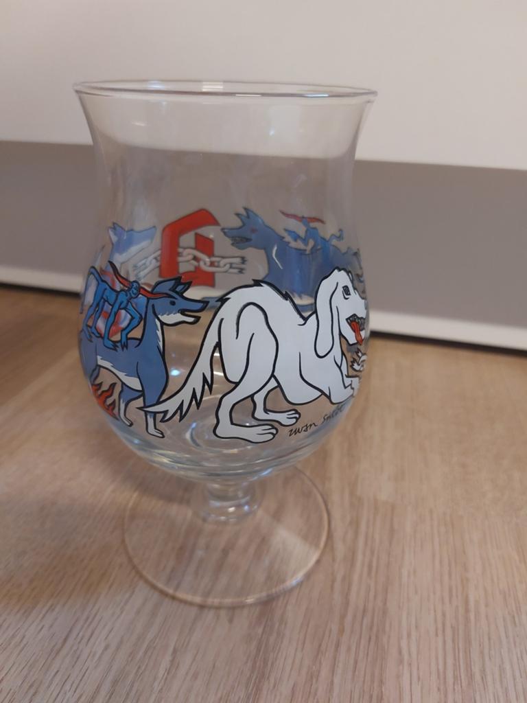 Duvel glas Iwan smit dog or cat, Ophalen of Verzenden, Zo goed als nieuw, Glas of Glazen, Duvel