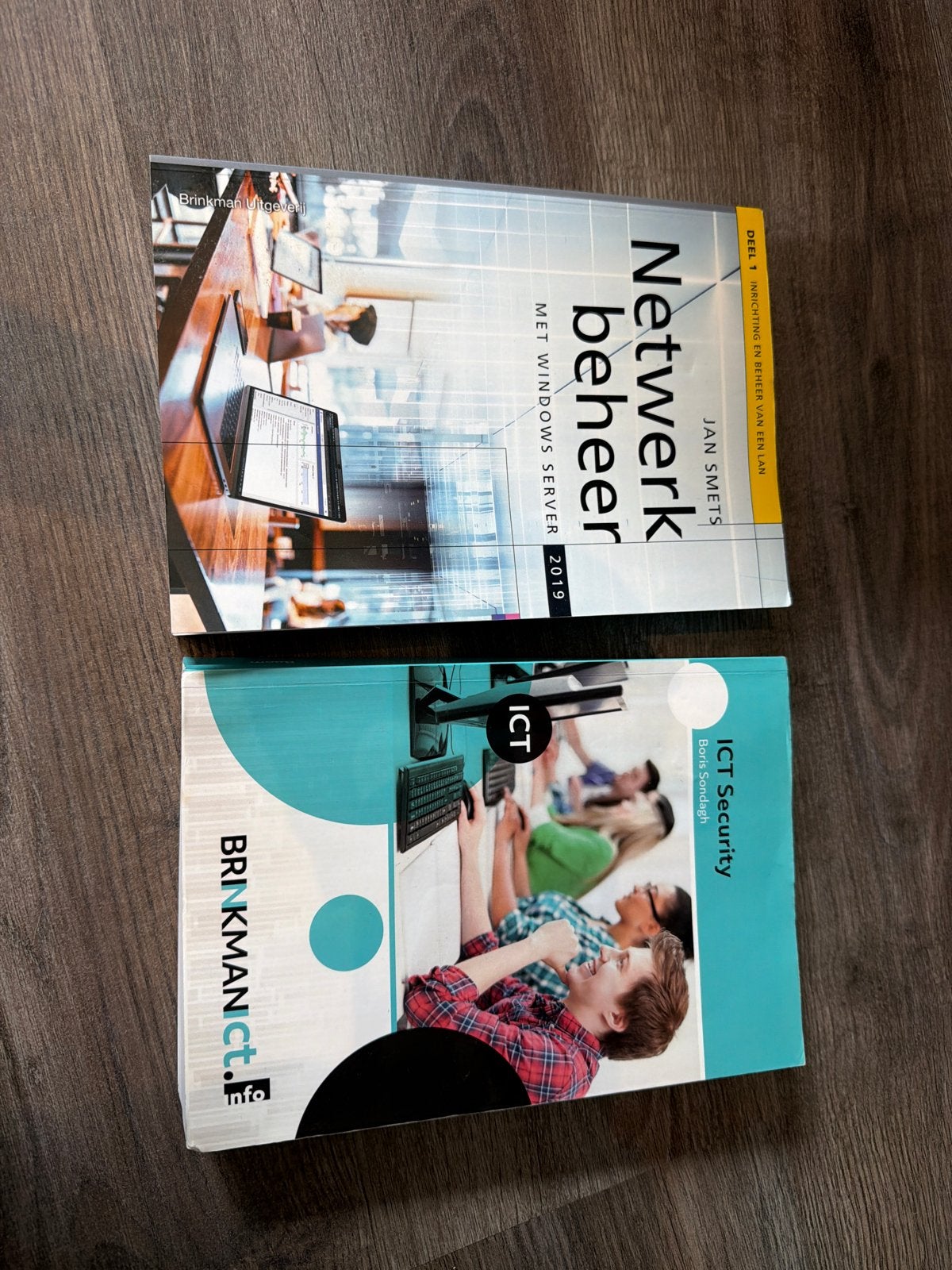 2 ICT Schoolboeken: Netwerkbeheer Windows Server 2019 & ICT, Boeken, Schoolboeken, Ophalen of Verzenden, Nieuw, Overige niveaus