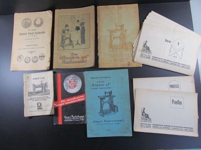 Oude Singer Naaimachines ea handleidingen + naaicursus Imova, Ophalen of Verzenden