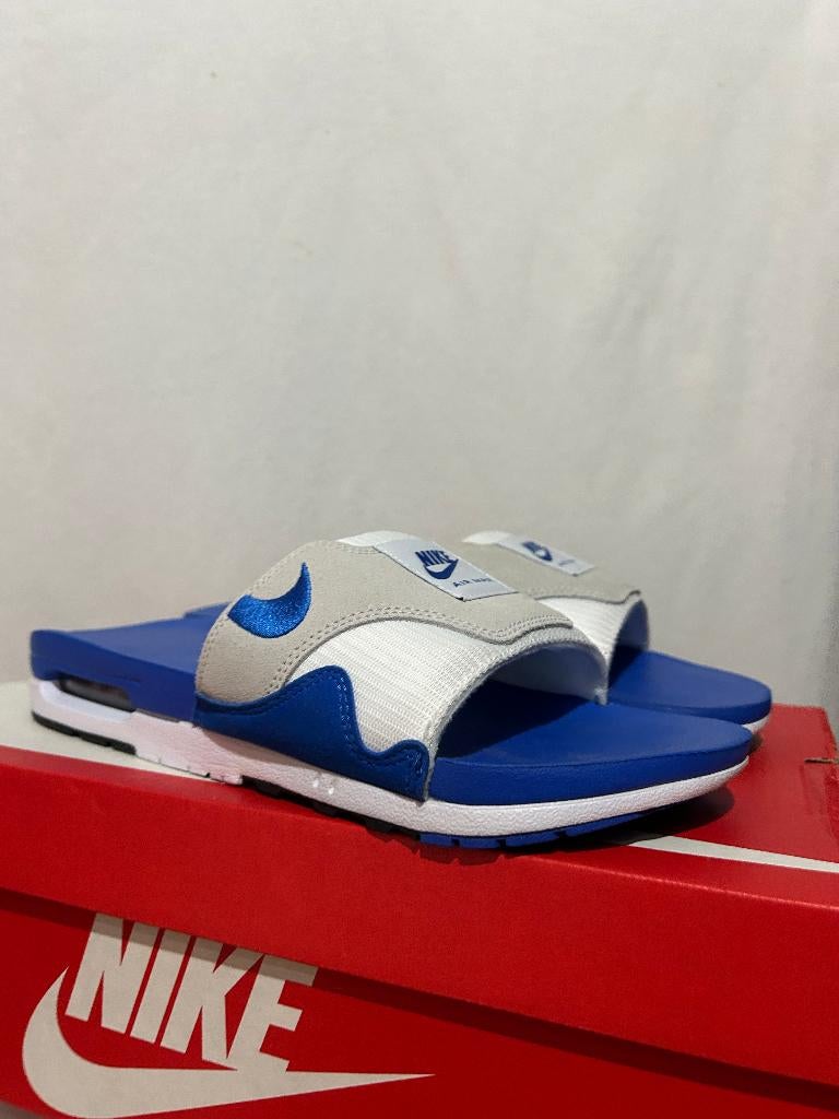 NIEUW + DOOS! Maat 45 - Nike Air Max 1 Slide Royal Blue, Slippers, Nike, Nieuw, Nike