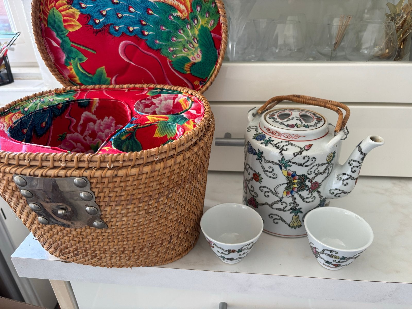 Vintage Chinees theeservies in rieten mand, Ophalen of Verzenden