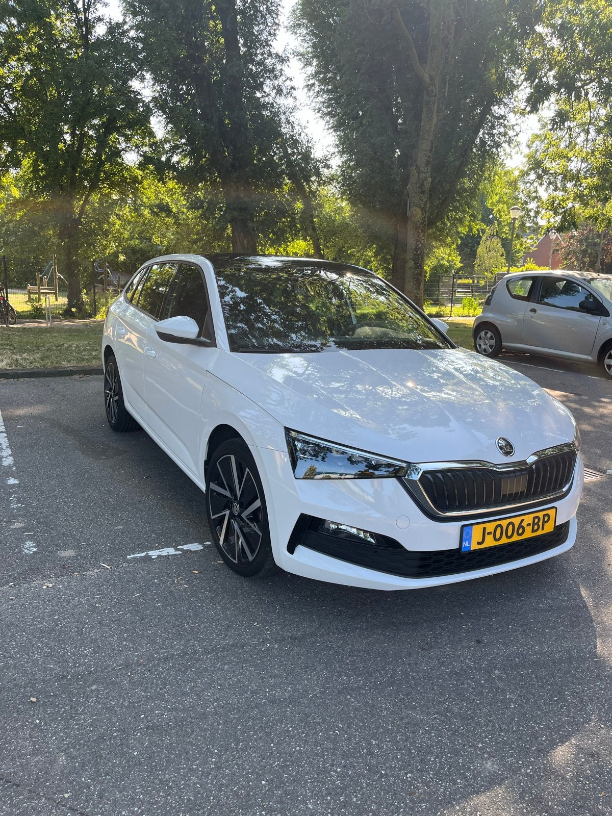 Škoda Scala 1.0 TSI Automaat Sport Business Greentech Pano, Scala, 4 cilinders, 1200 kg, Particulier