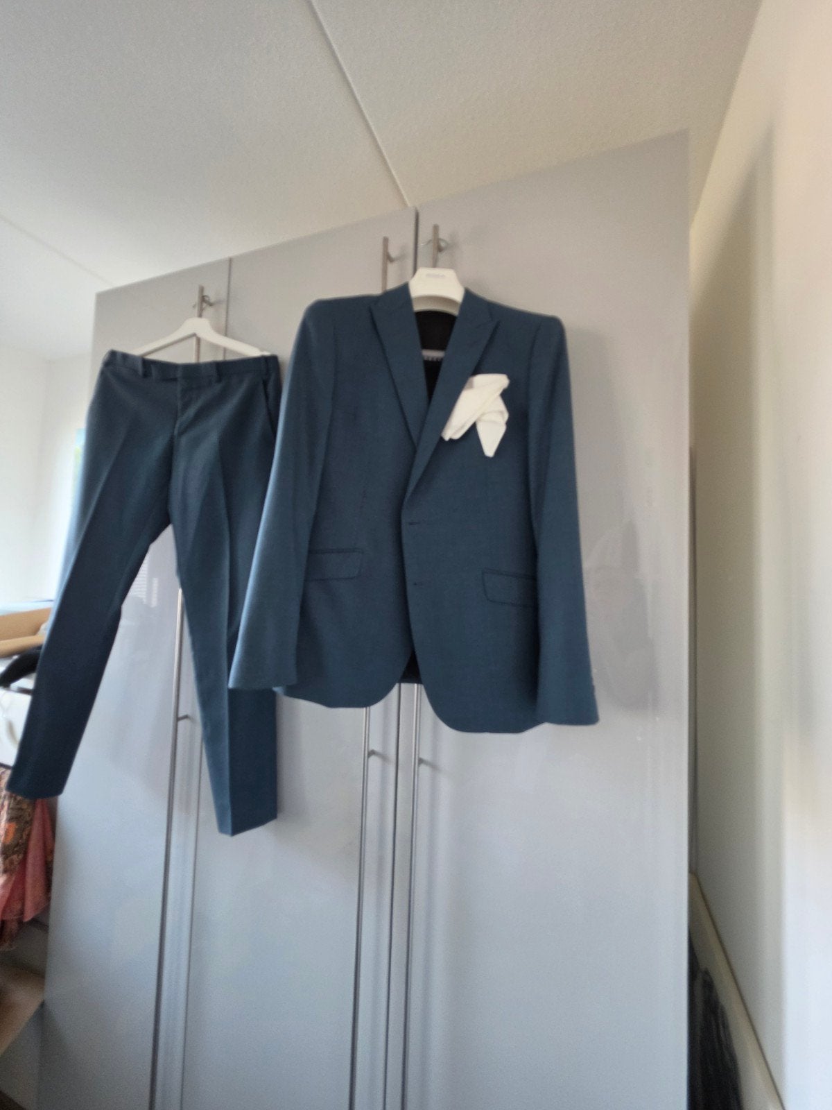 Roka Trouwpak - Blauw driedelig pak maat 52, Ophalen, Roka, Overige kleuren, Zo goed als nieuw