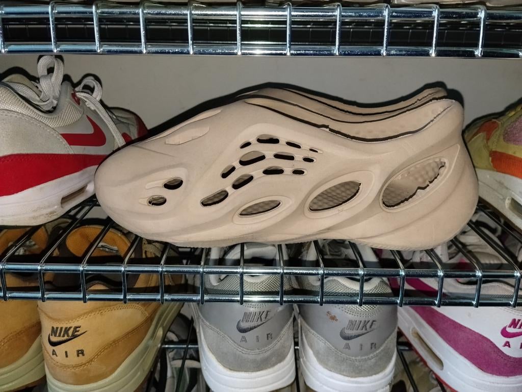 Adidas Yeezy Foam Runner - Maat 41, Adidas, Beige, Ophalen of Verzenden, Sneakers of Gympen