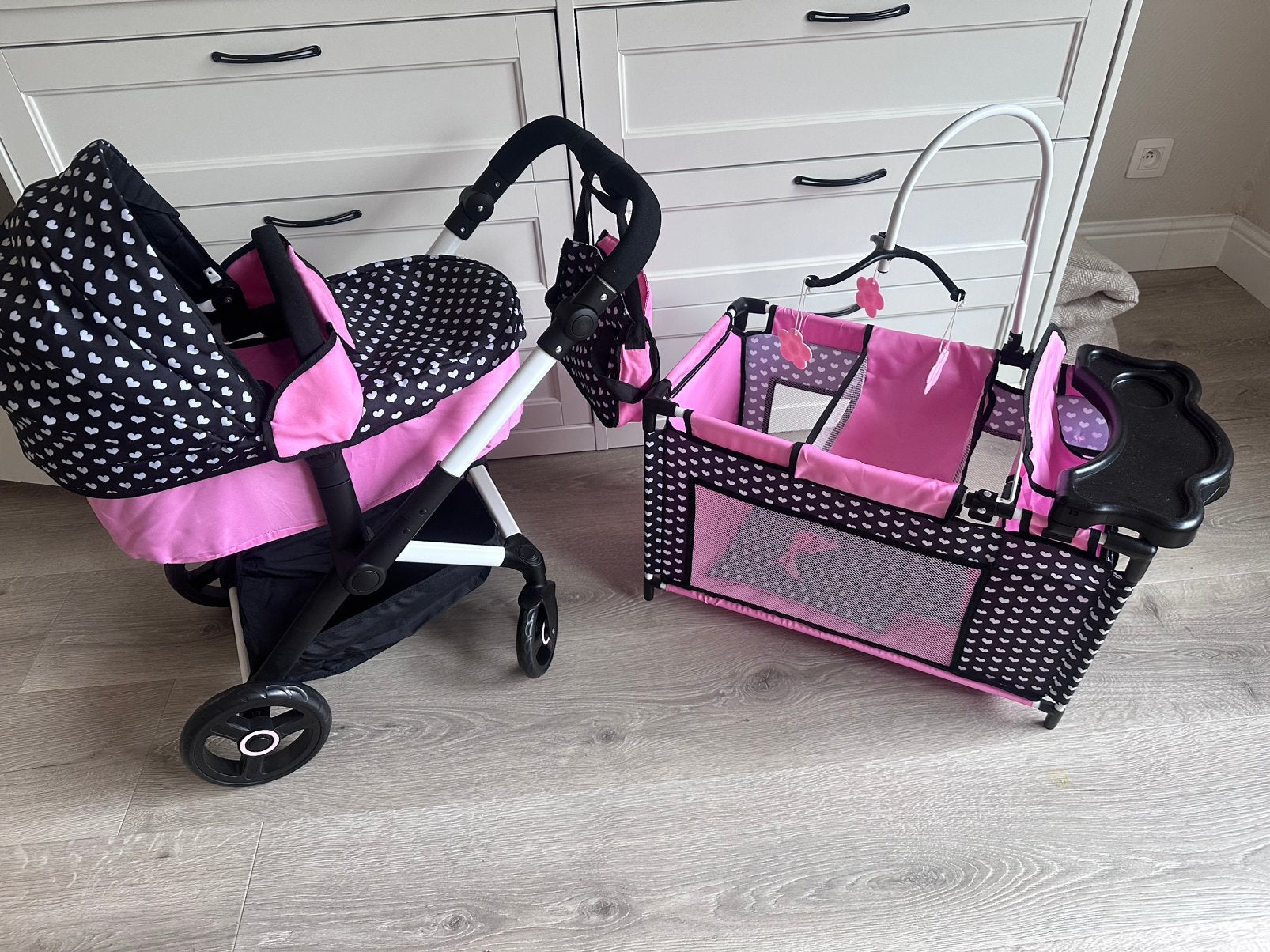 OPRUIMING! poppenwagen + bedje met poppen babyborn, Ophalen, Zo goed als nieuw, Babypop