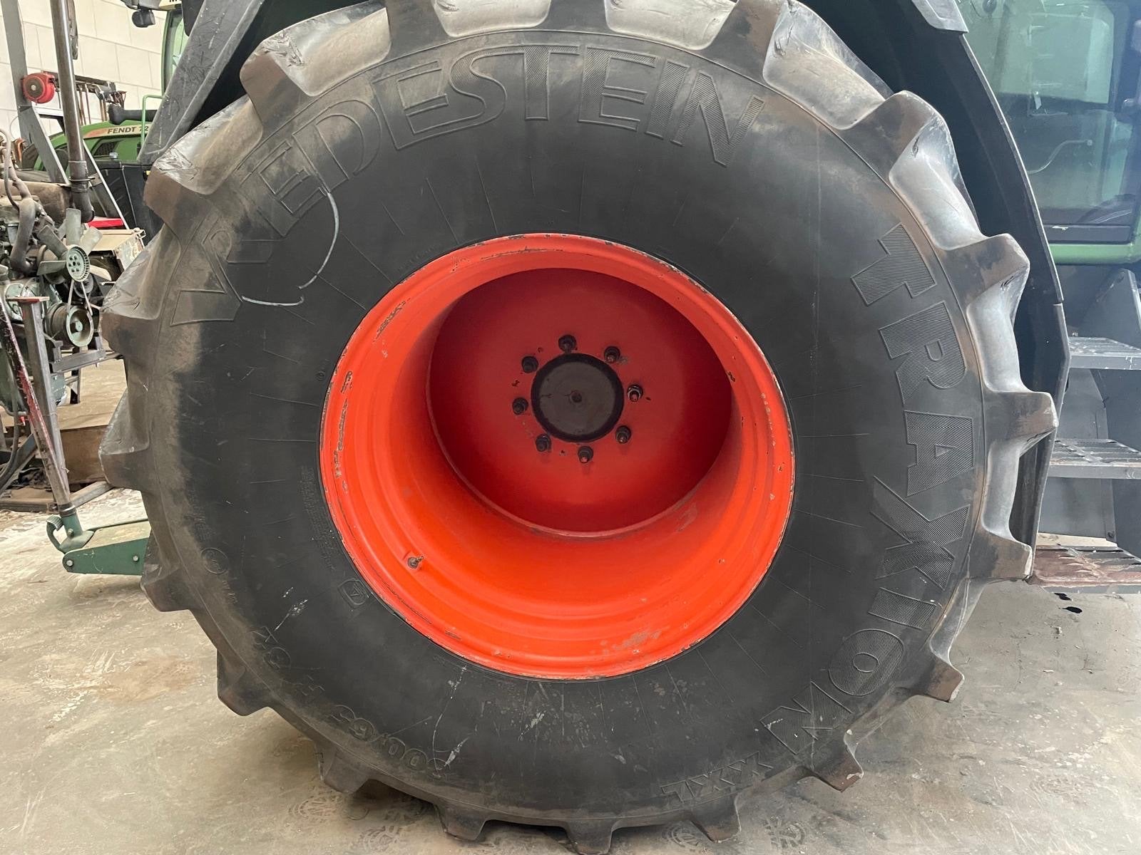 800/65r32 800 65 r32 Vredestein Traxion xxl tractorbanden, Ophalen