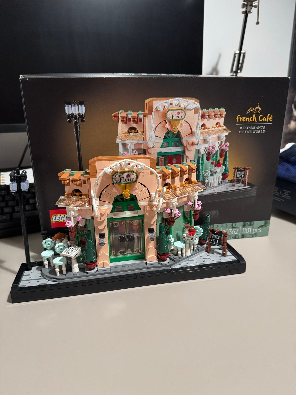 LEGO Icons French Café 10362 - Restaurants of the World, Ophalen of Verzenden, Gebruikt