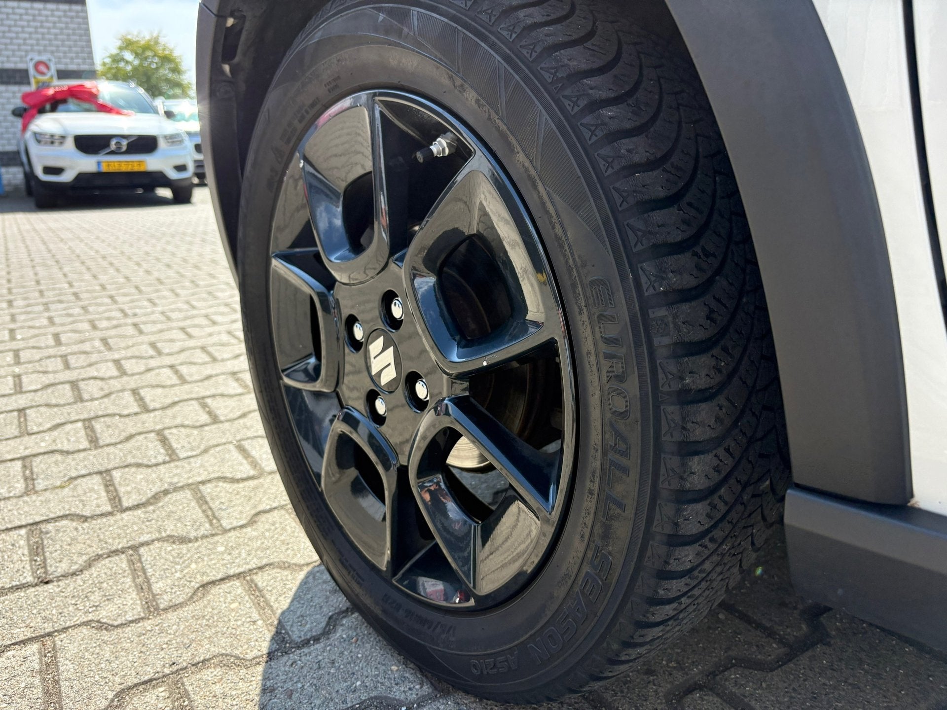 Suzuki Ignis 1.2 Stijl AUTOMAAT (RIJKLAARPRIJS/BOVAG), Auto's, Suzuki, 12 maanden, Stof, Gebruikt, Zwart