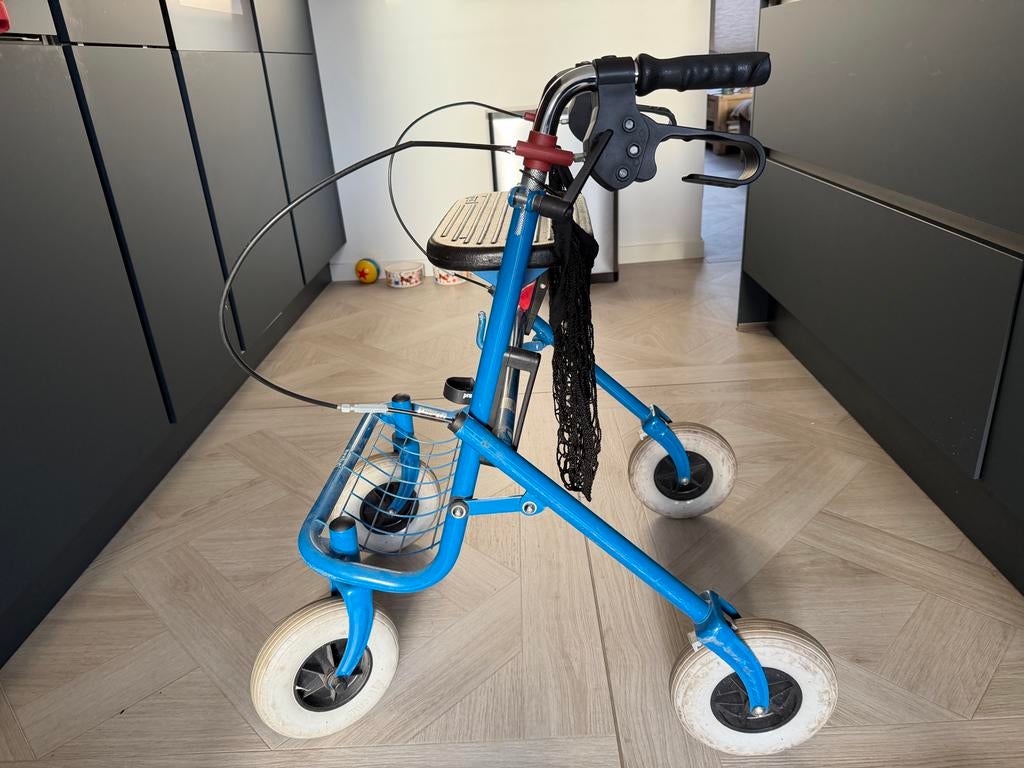Opvouwbare rollator inclusief boodschappen netje, Ophalen, Opvouwbaar, Gebruikt