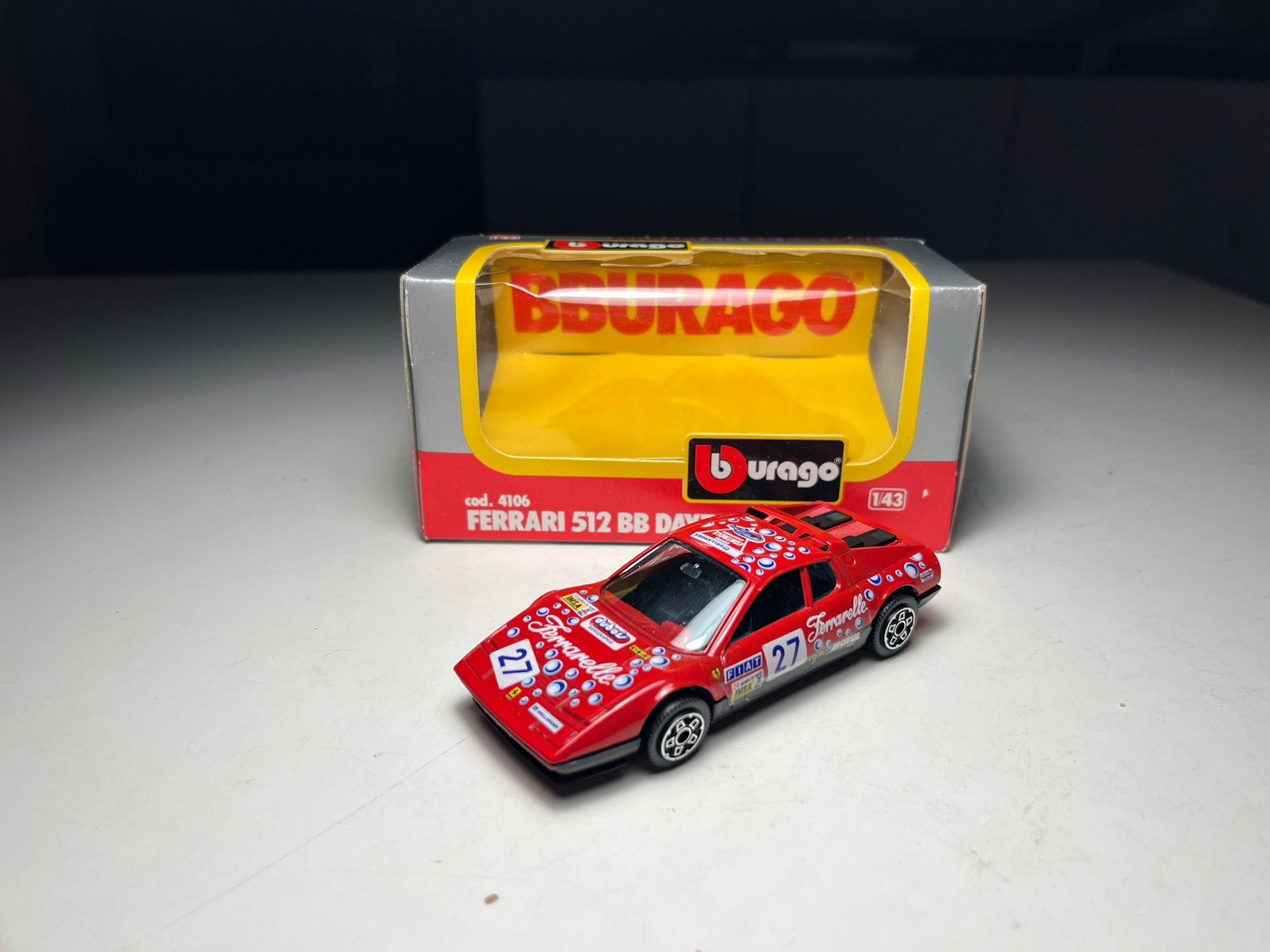 Bburago - Ferrari 512 BB Daytona - Schaal 1:43, Ophalen of Verzenden, Nieuw, Auto, Overige merken