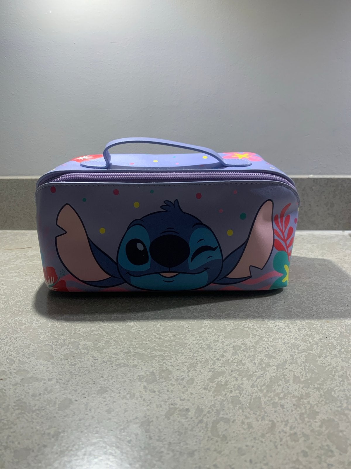Disney Stitch Make-up Tasje - Paars met Bloemen, Sieraden, Tassen en Uiterlijk, Toilettassen, Ophalen of Verzenden, Nieuw, Paars
