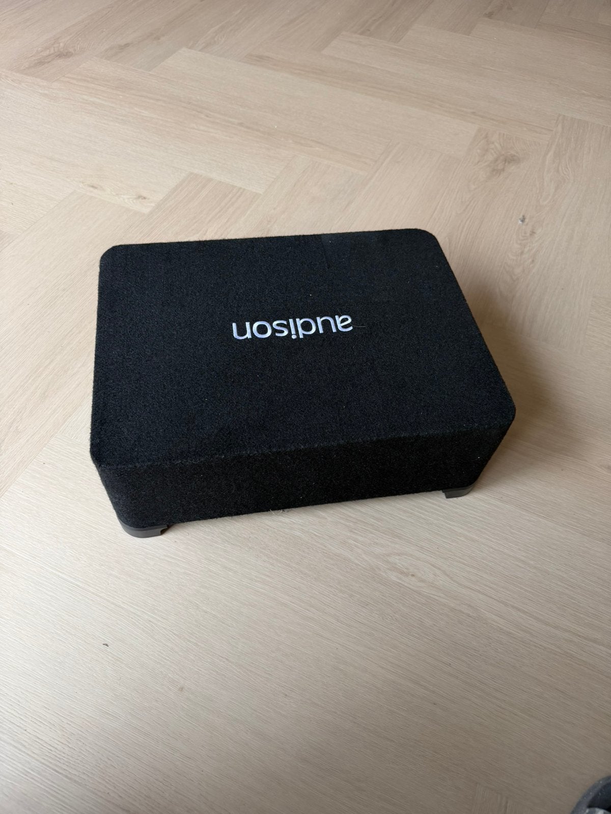 Audison APBX 10 AS2  Autosubwoofer - 10 inch   - 400 Watt, Auto diversen, Ophalen of Verzenden, Zo goed als nieuw